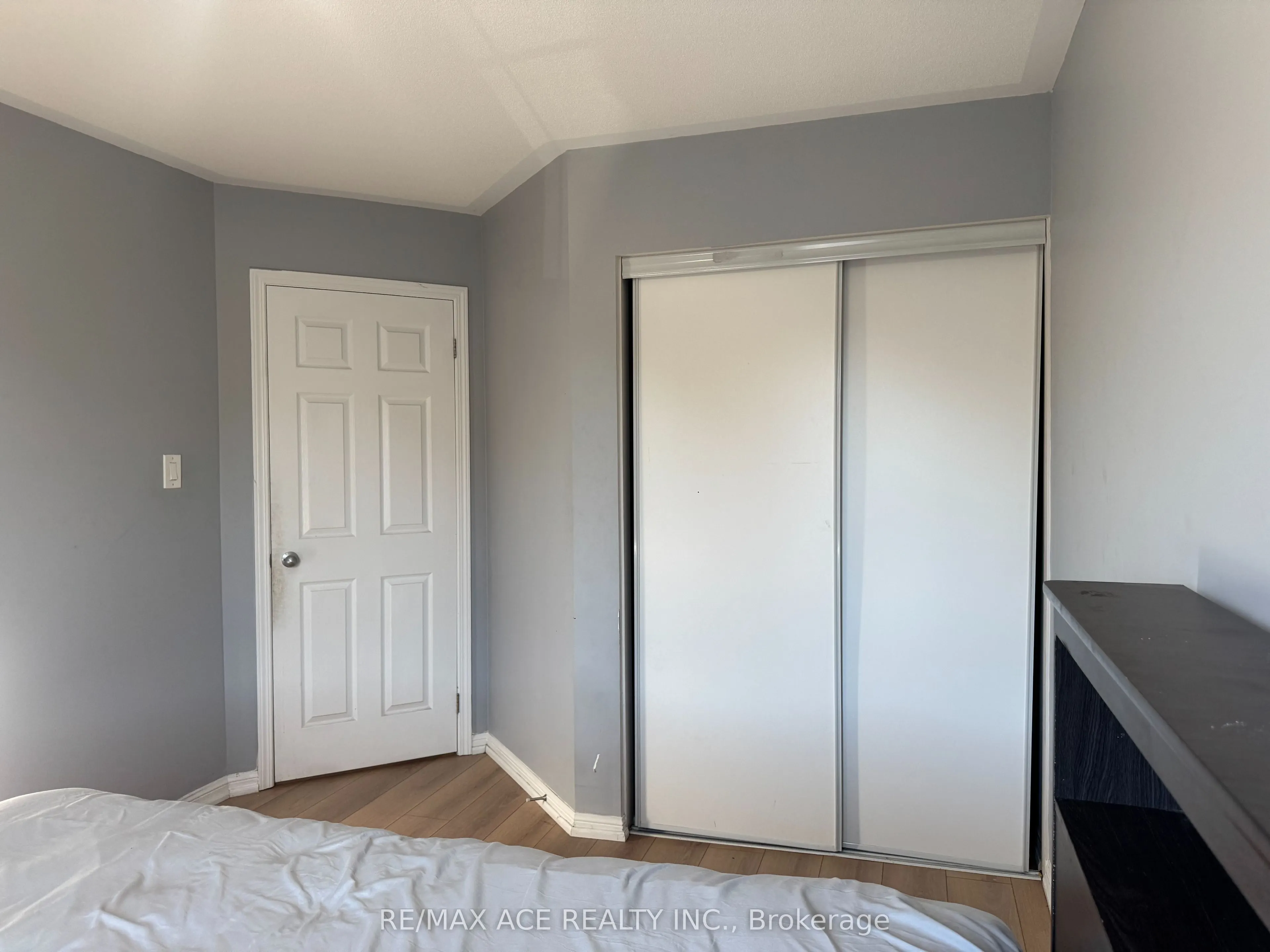 1851 Parkhurst Crescent #Room 1