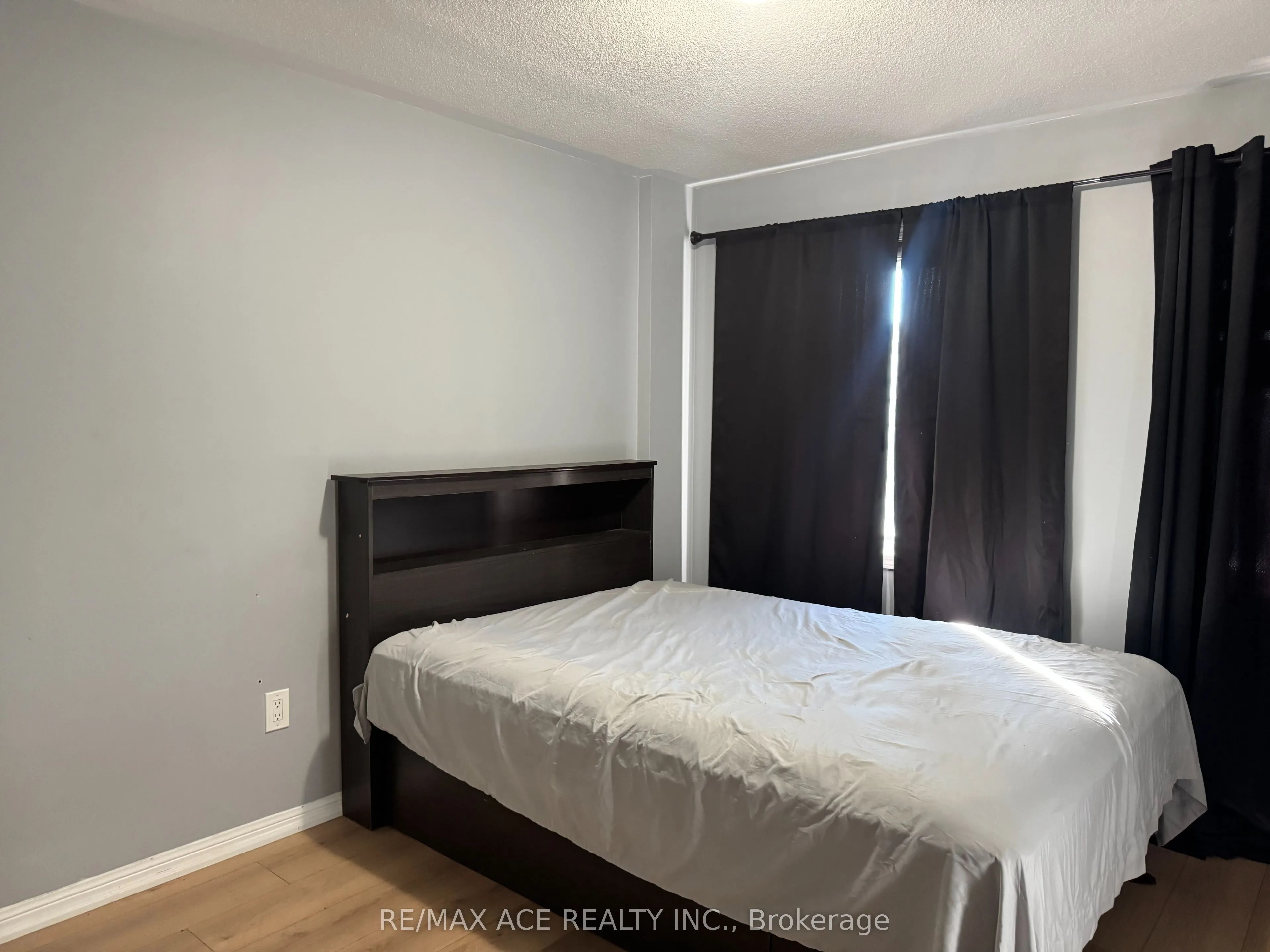 1851 Parkhurst Crescent #Room 1