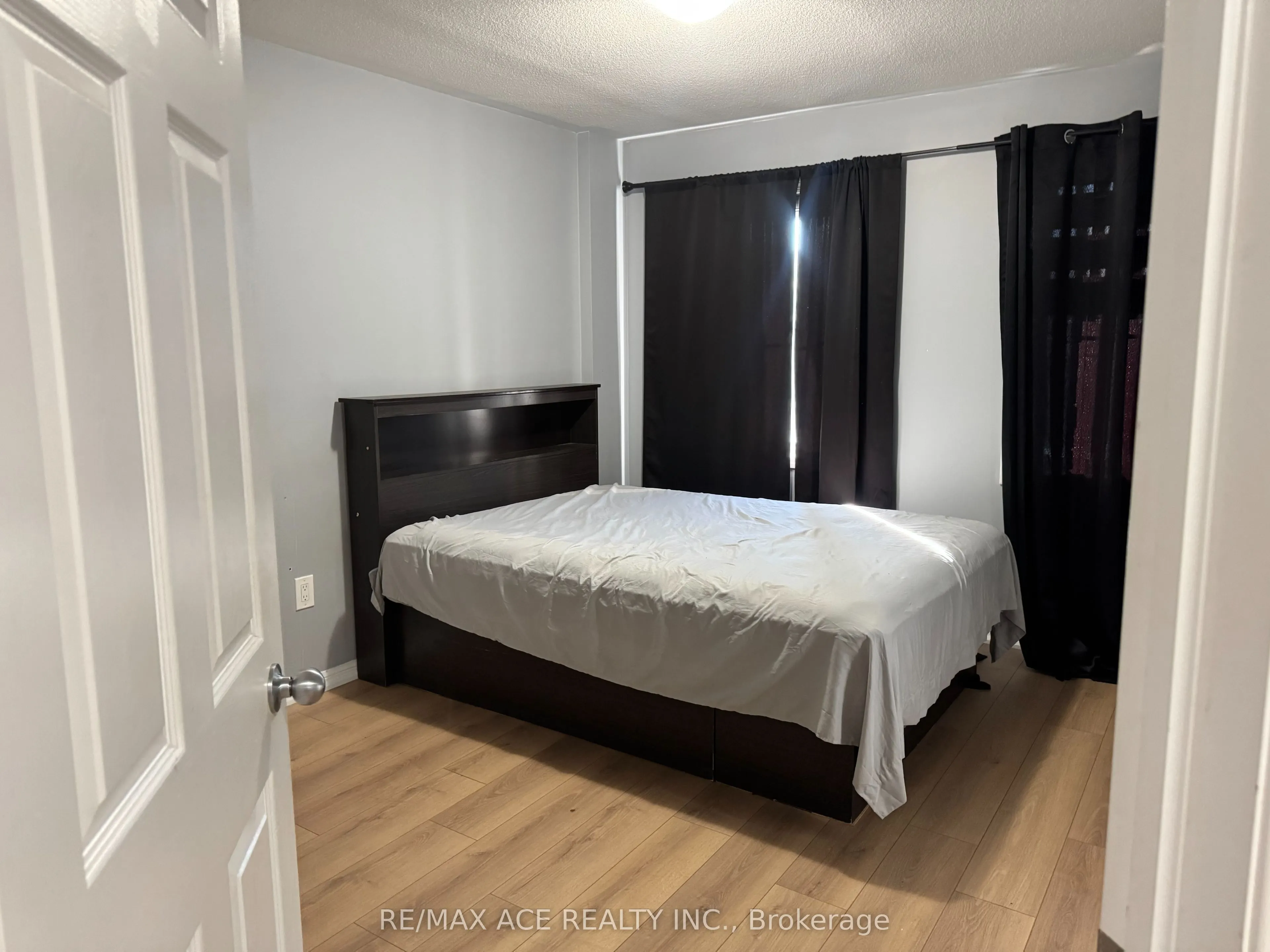1851 Parkhurst Crescent #Room 1