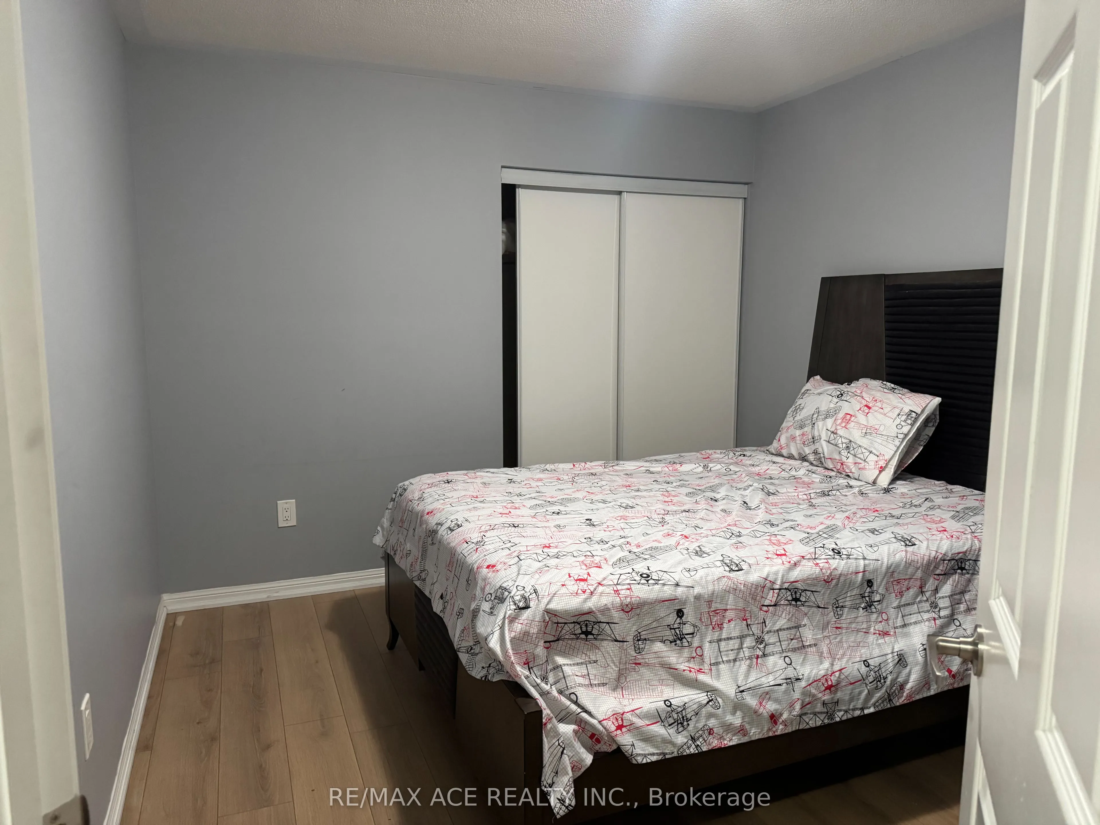 1851 Parkhurst Crescent #Room 2