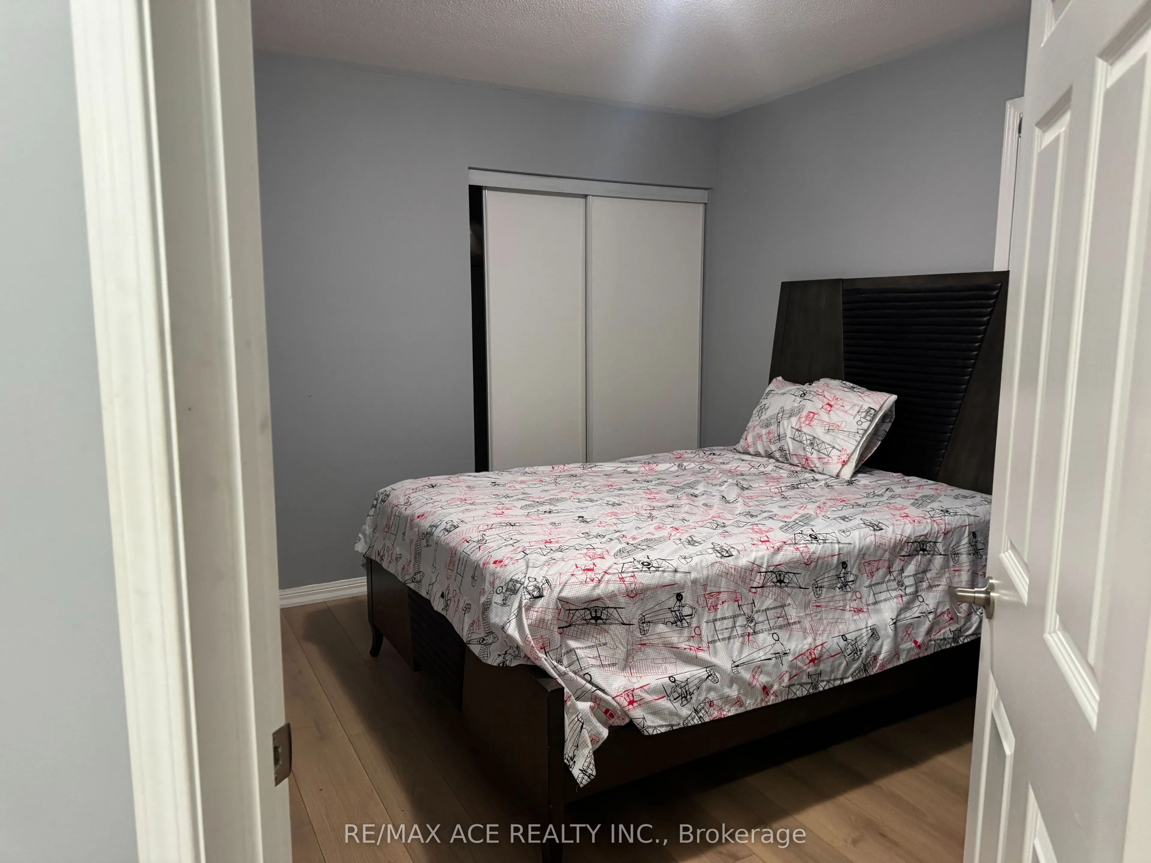 1851 Parkhurst Crescent #Room 2