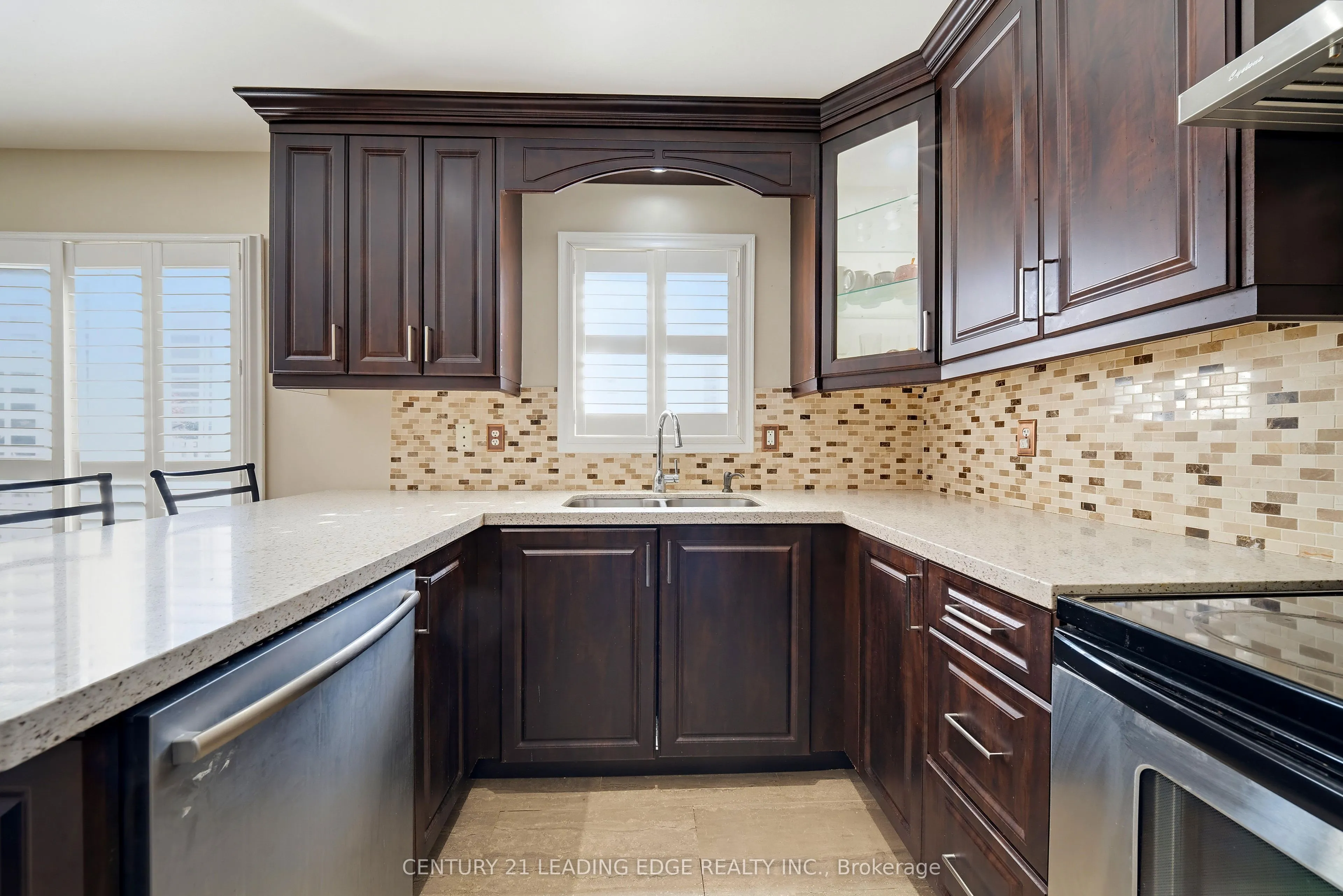 13 Boulderbrook Drive