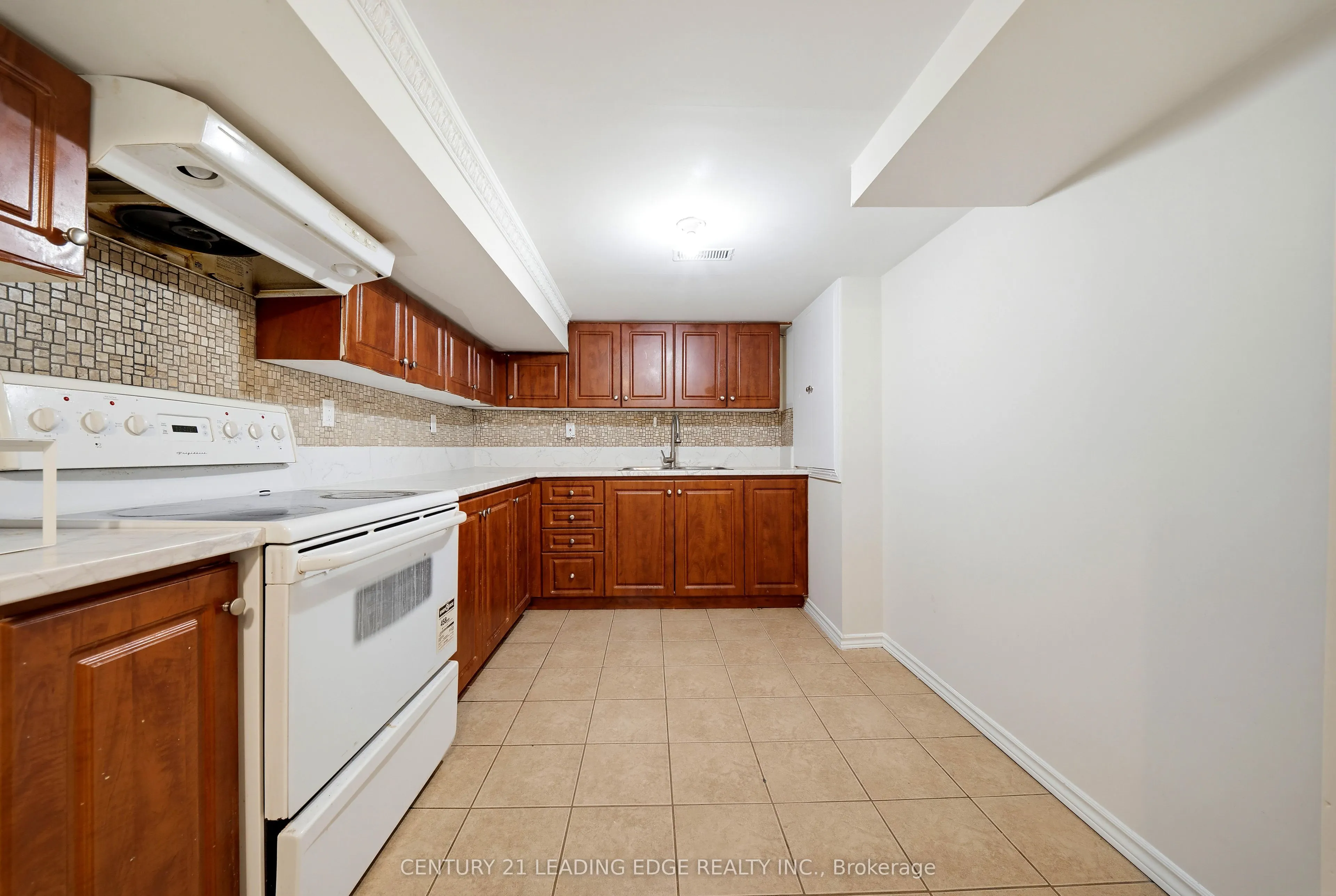 13 Boulderbrook Drive