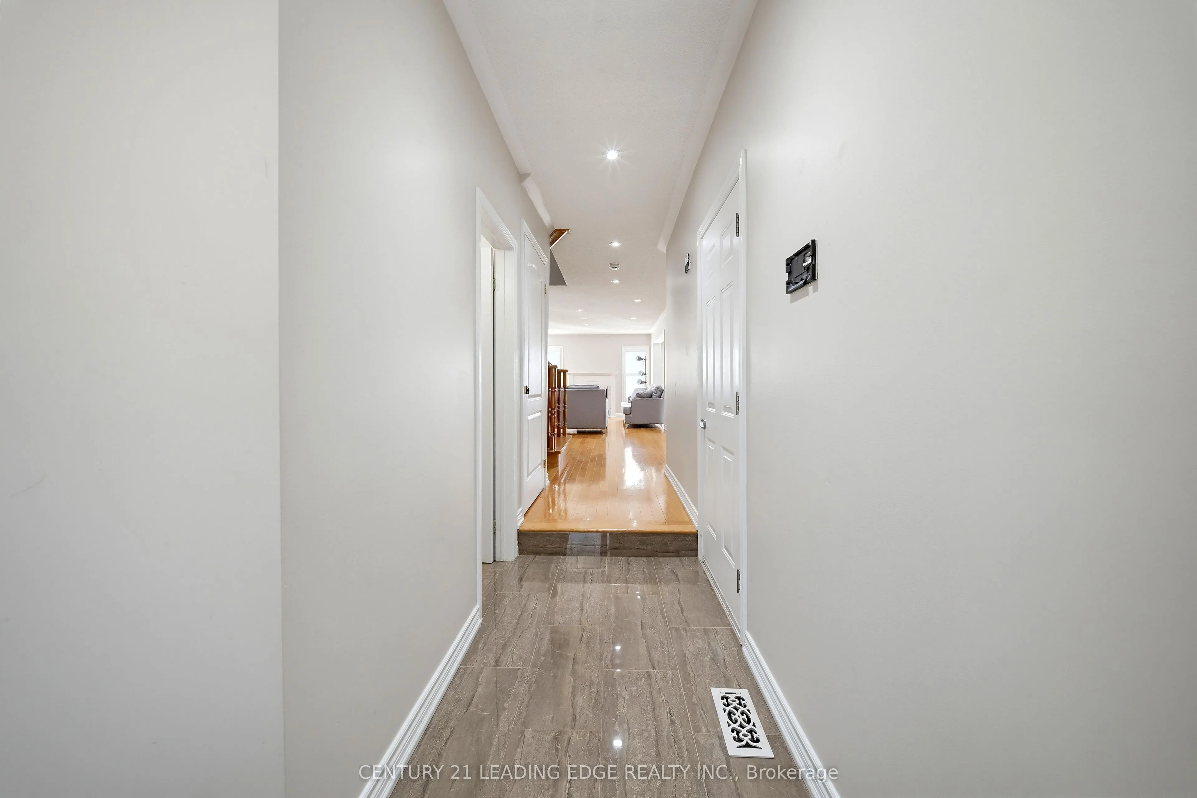 13 Boulderbrook Drive