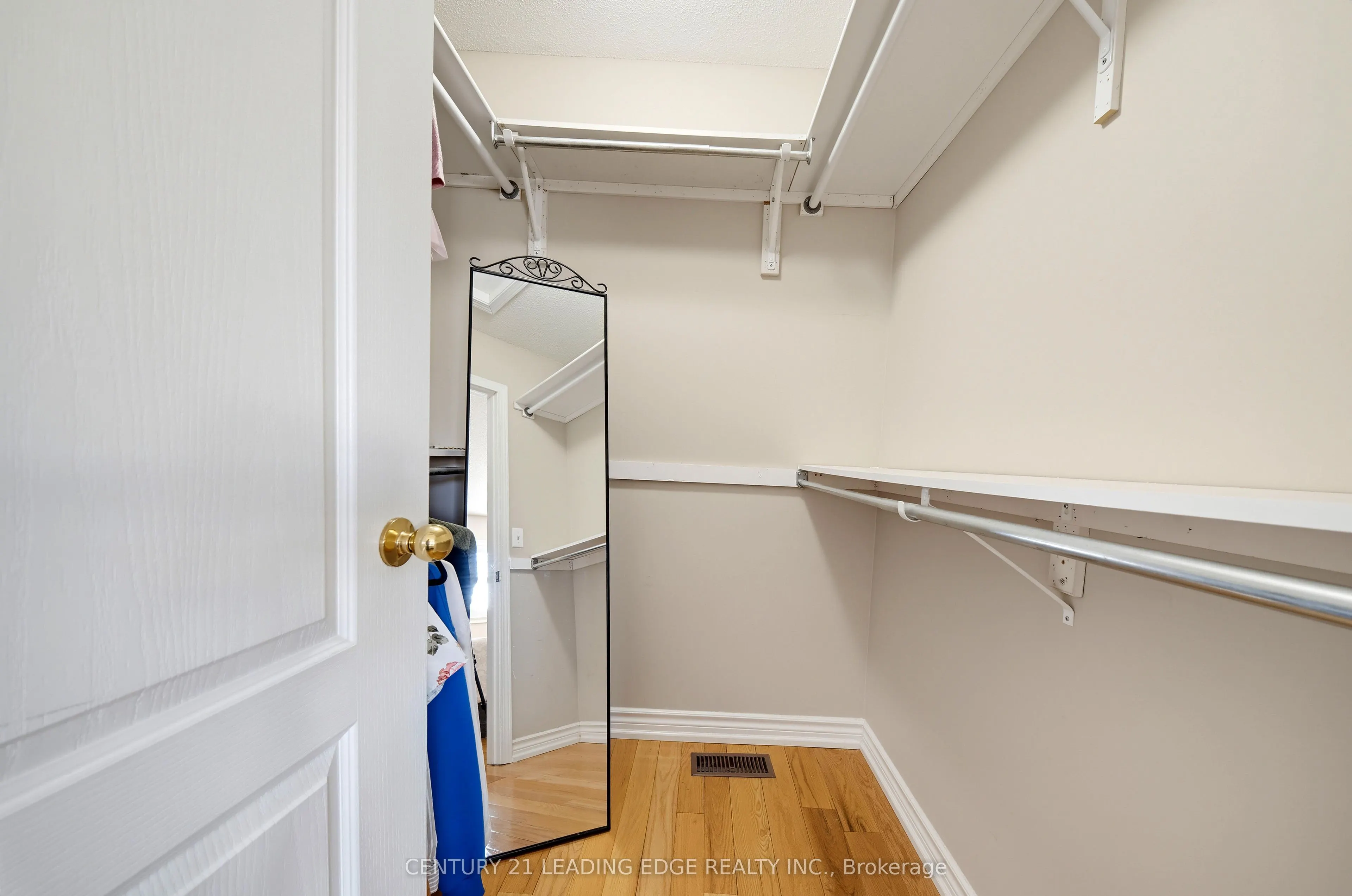 13 Boulderbrook Drive