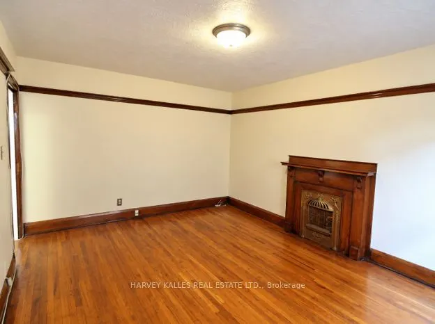 2220 Queen Street E #7