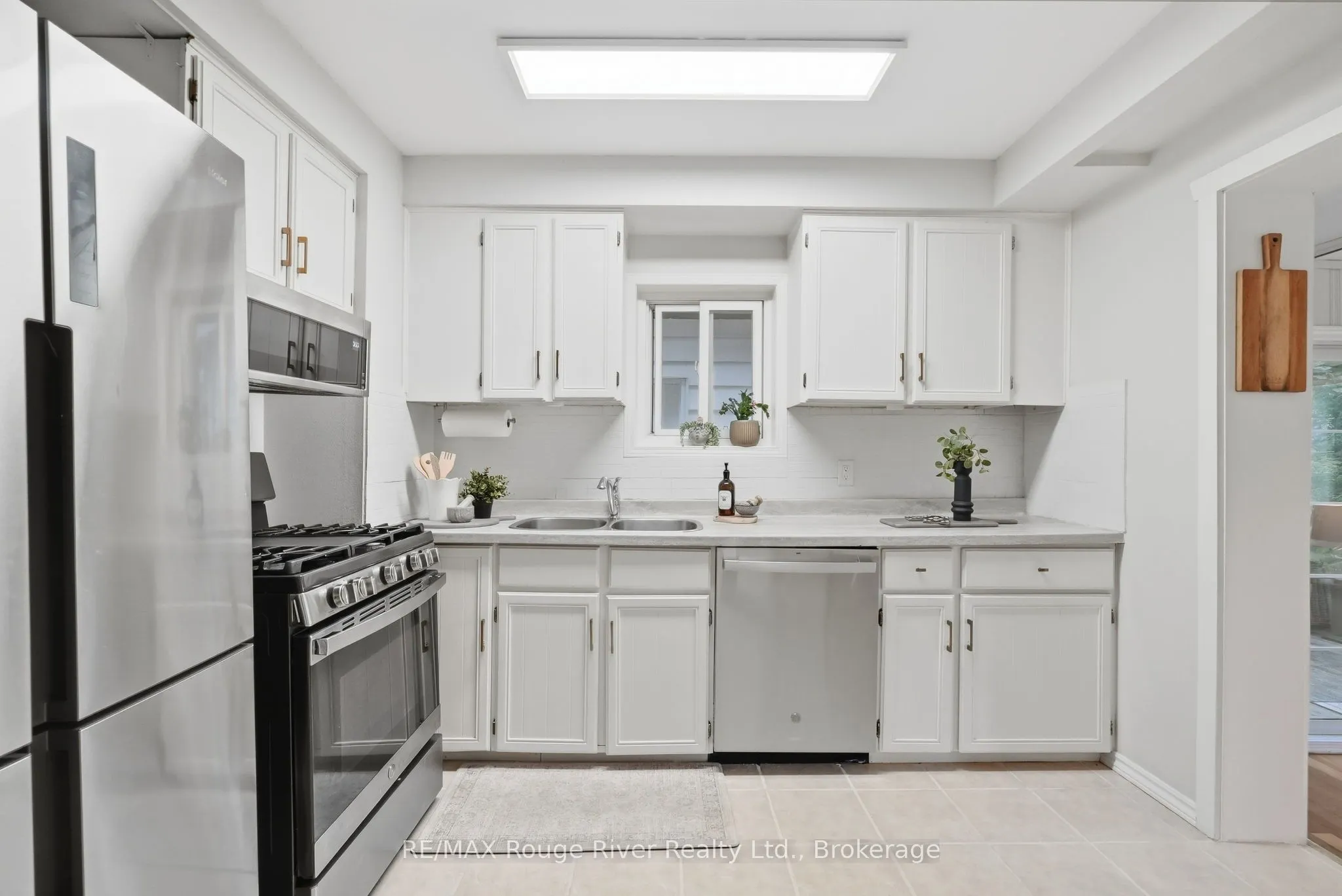 313 Lupin Drive