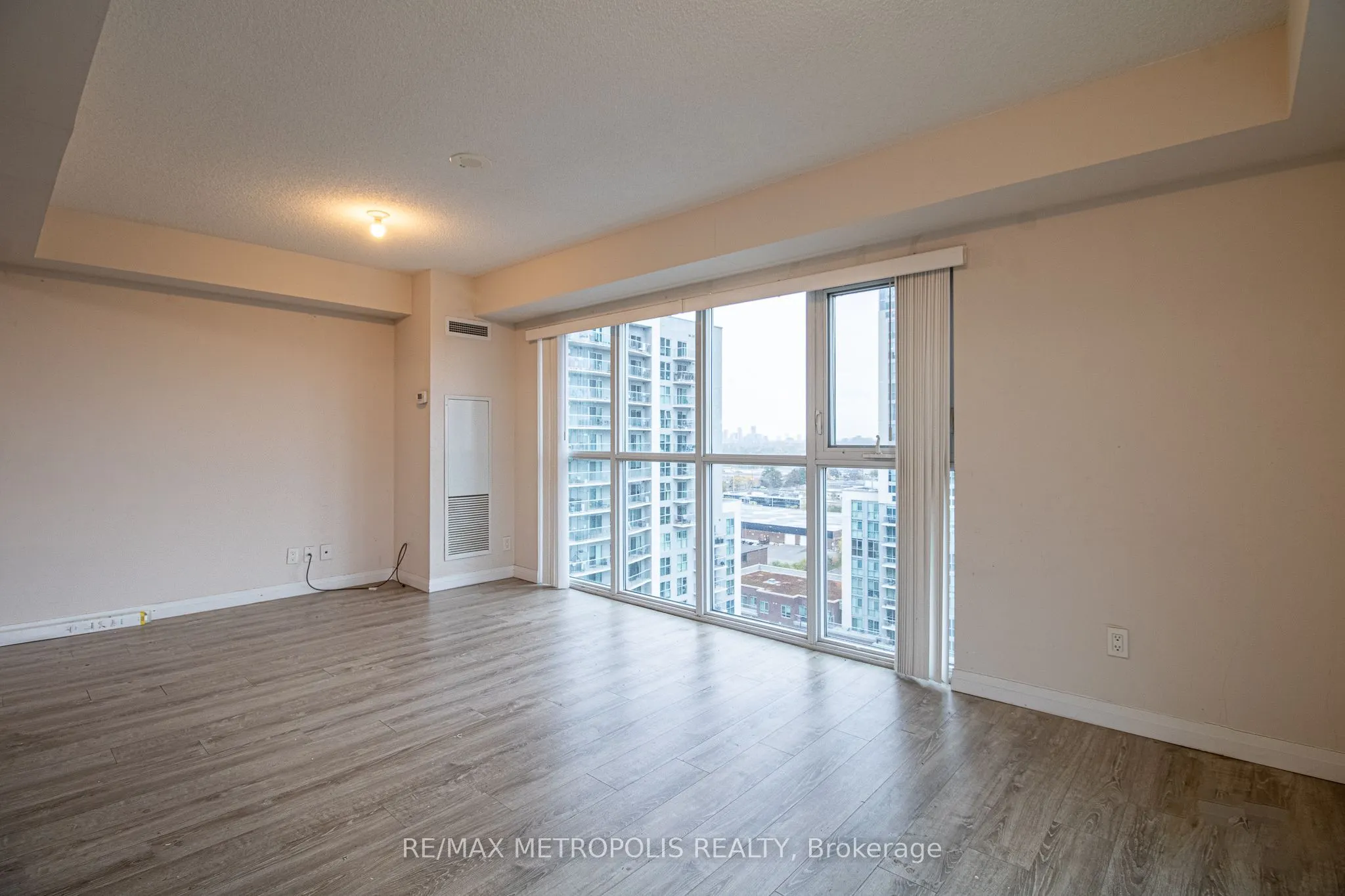 2152 Lawrence Avenue E #1502