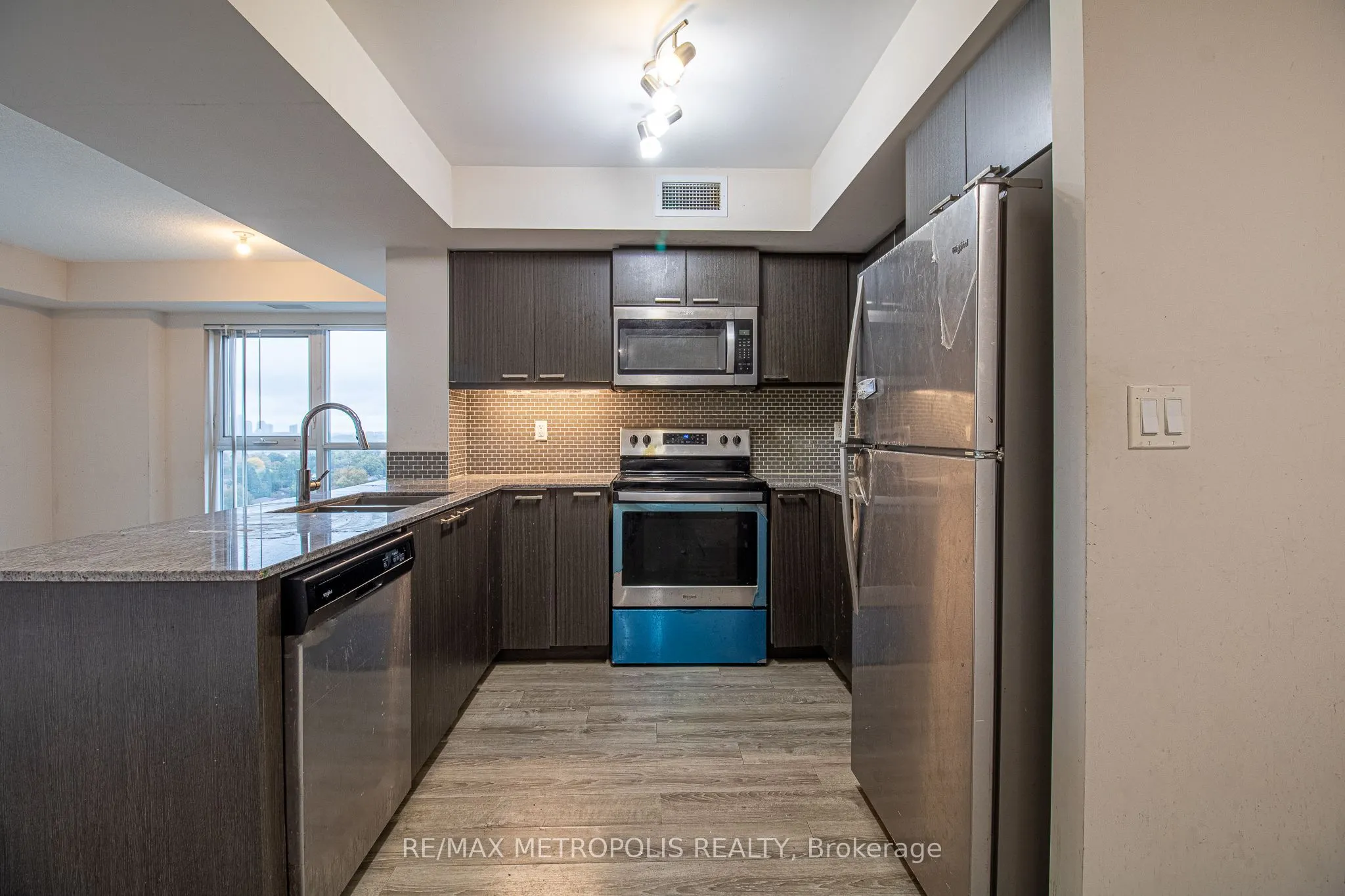 2152 Lawrence Avenue E #1502