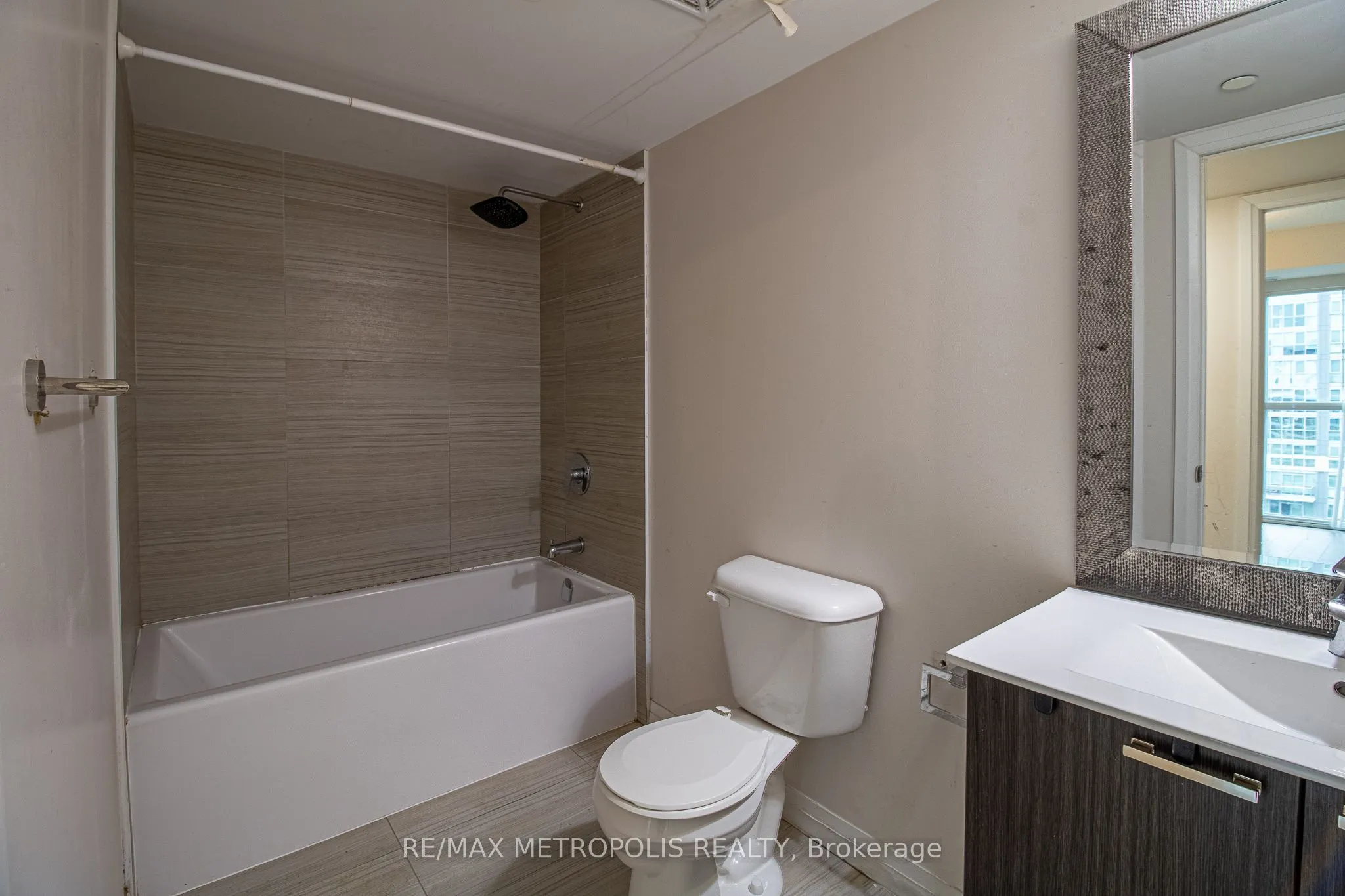 2152 Lawrence Avenue E #1502