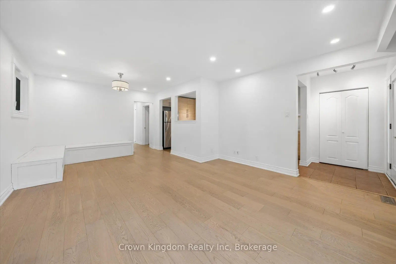 20 Lyncroft Drive #Main