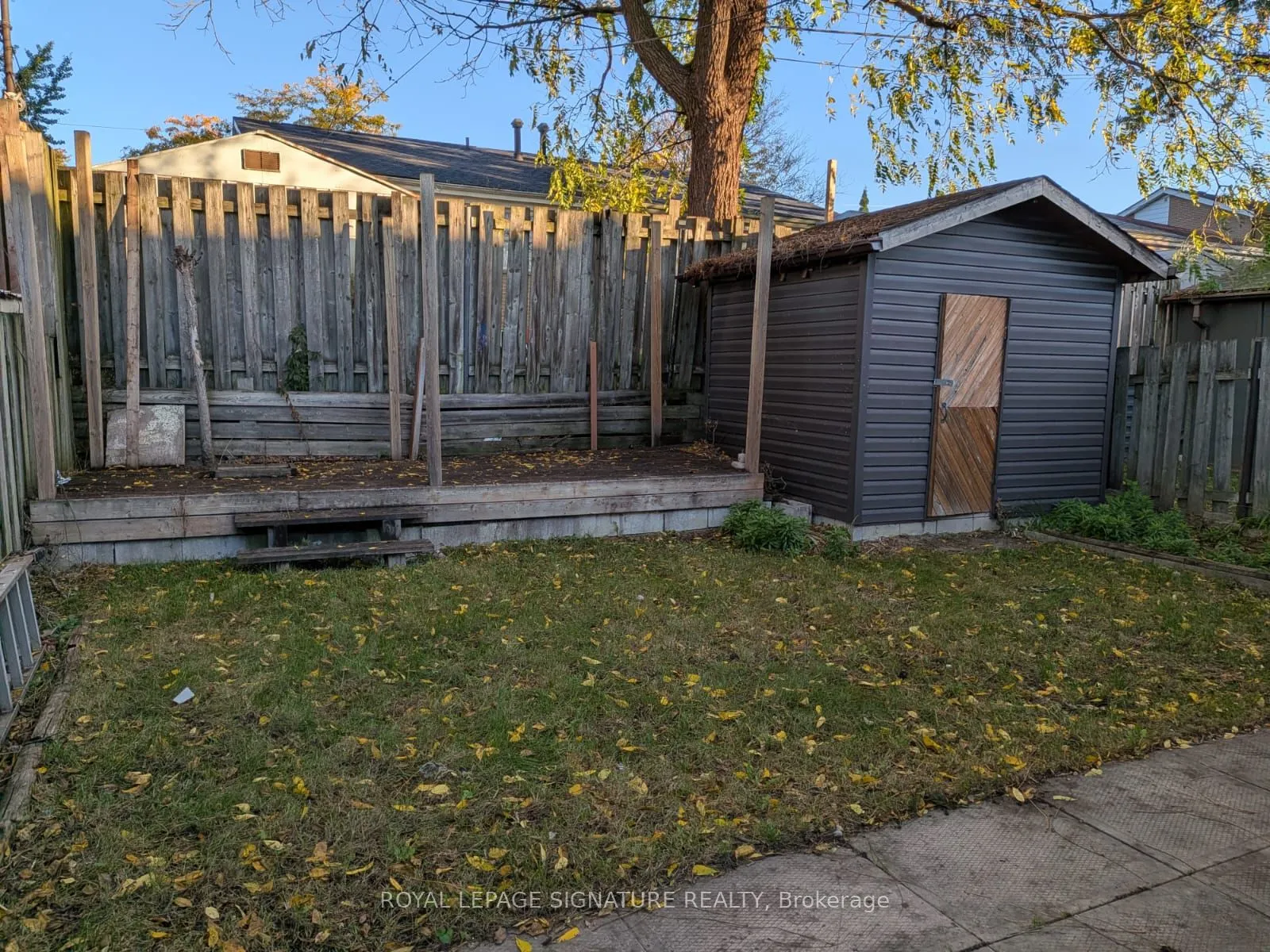 26 Trinnell Boulevard