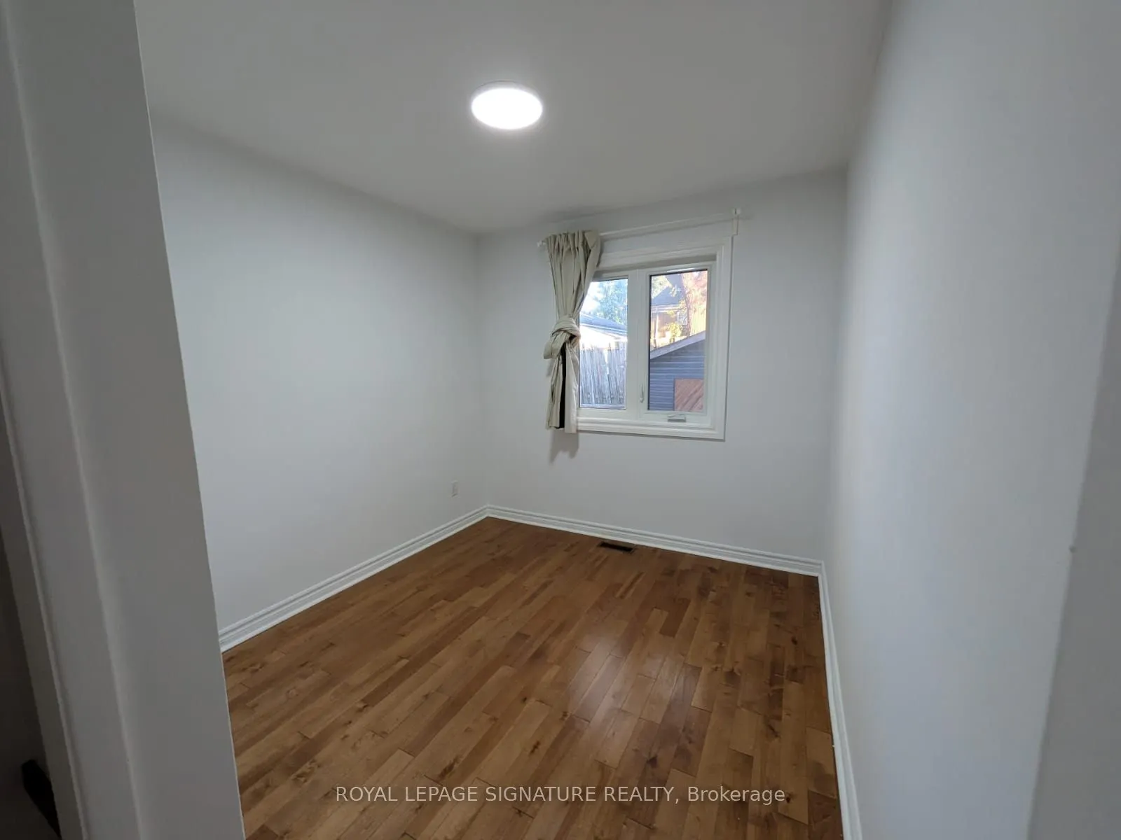 26 Trinnell Boulevard