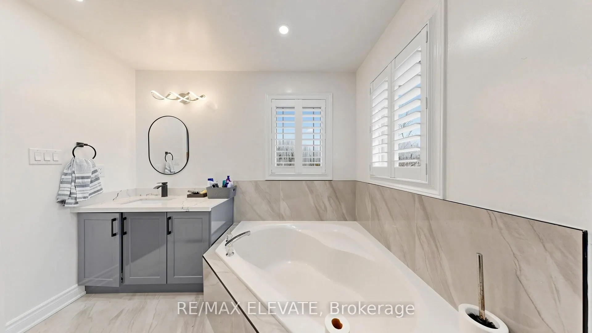 1158 Ravenscroft Road