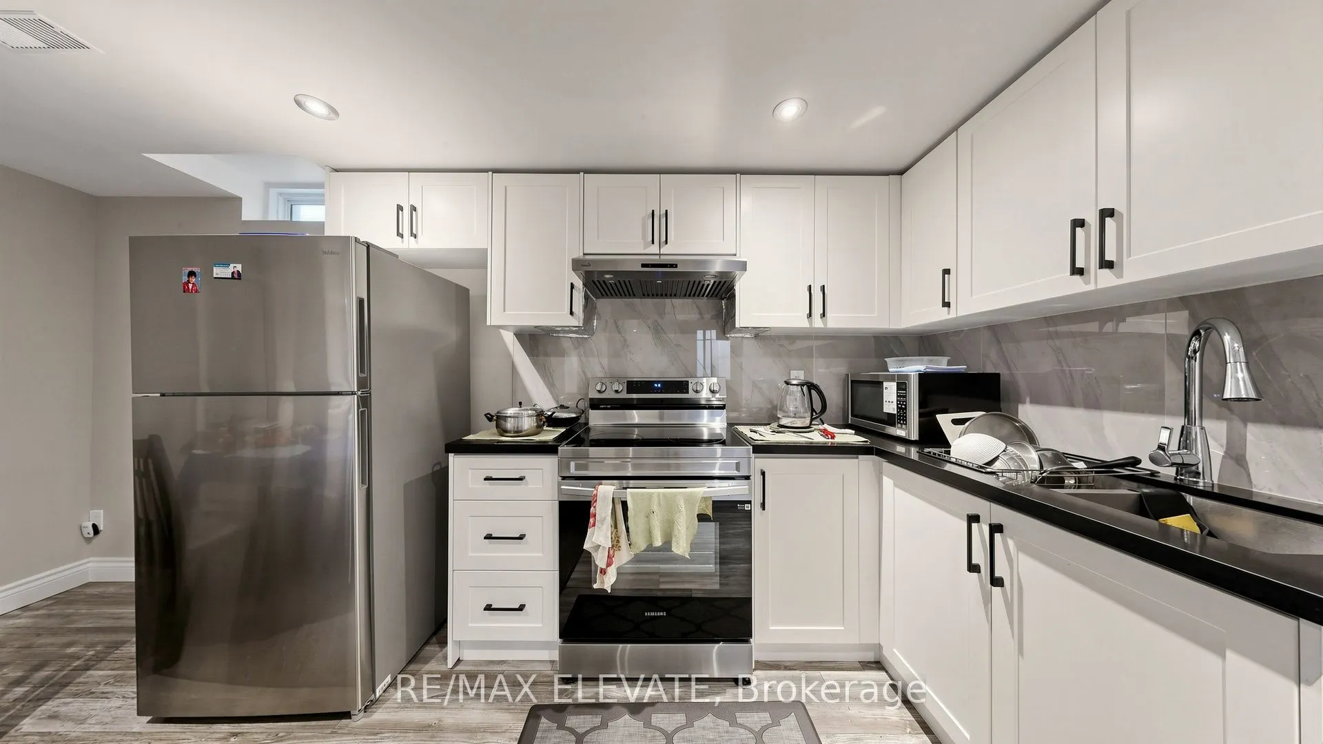 1158 Ravenscroft Road
