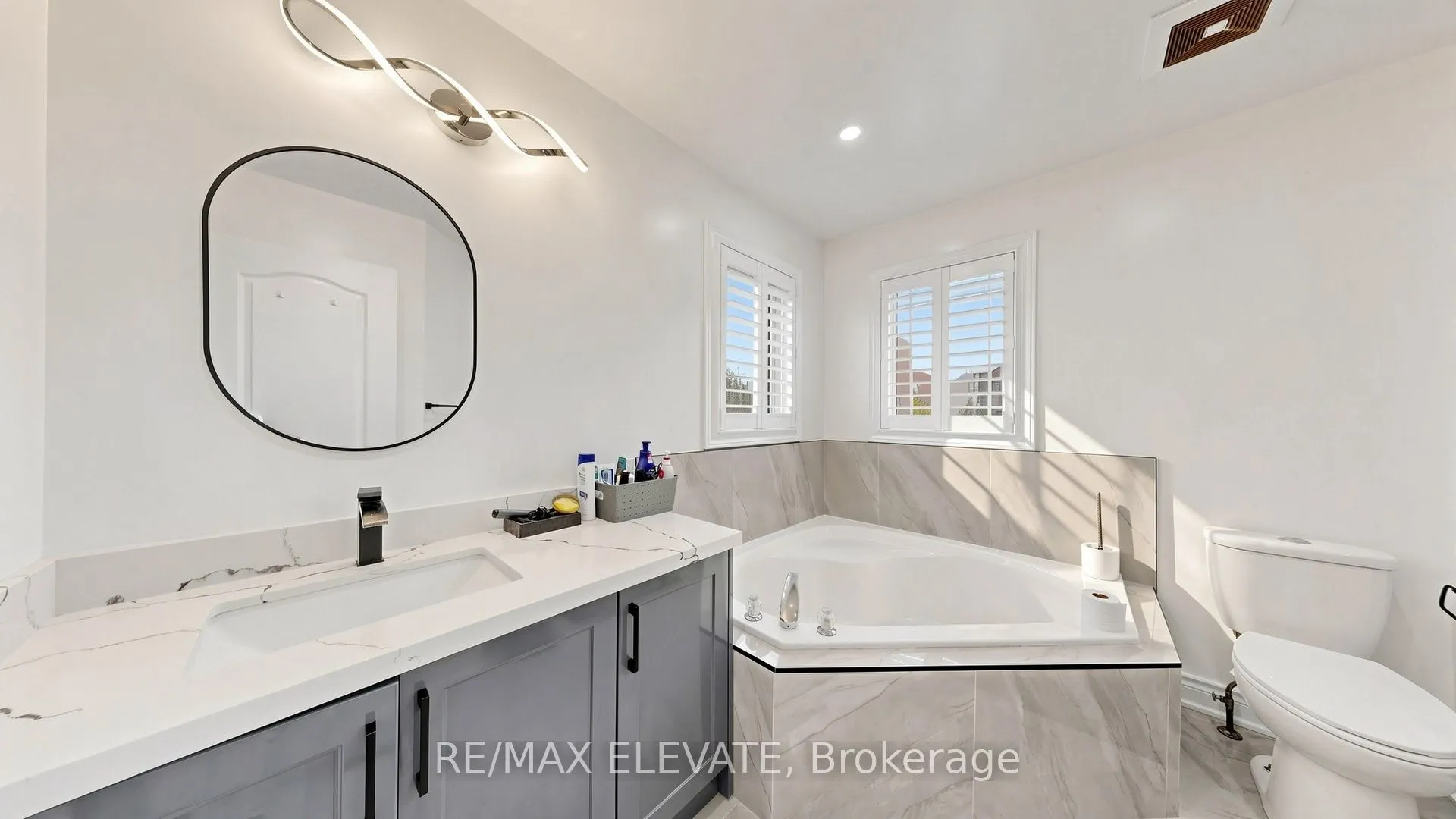 1158 Ravenscroft Road