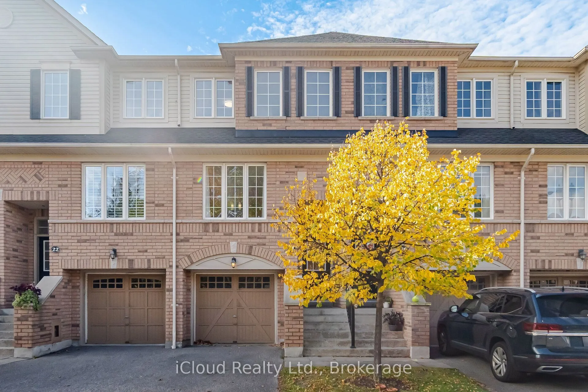 24 Oakins Lane #24