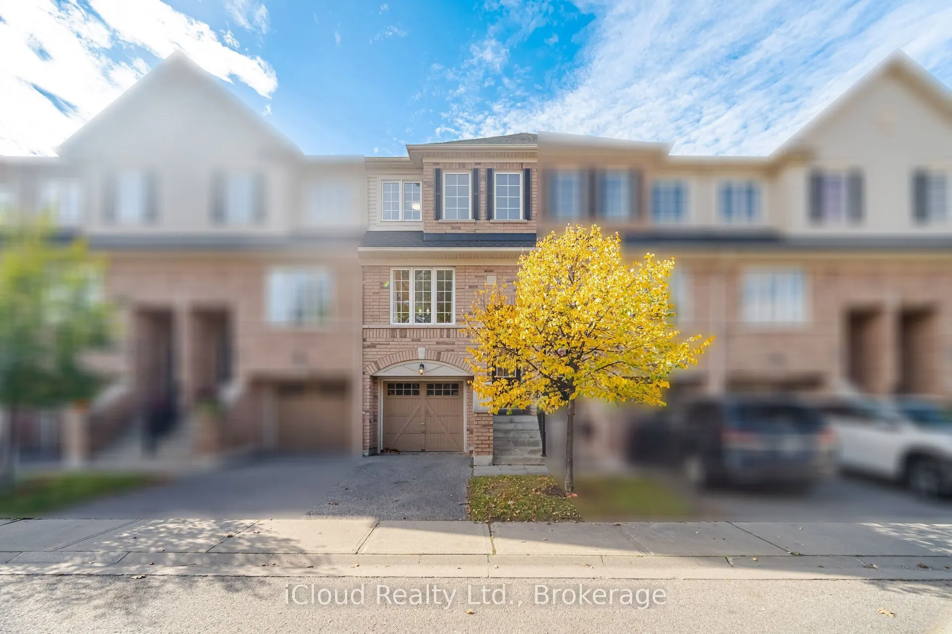 24 Oakins Lane #24