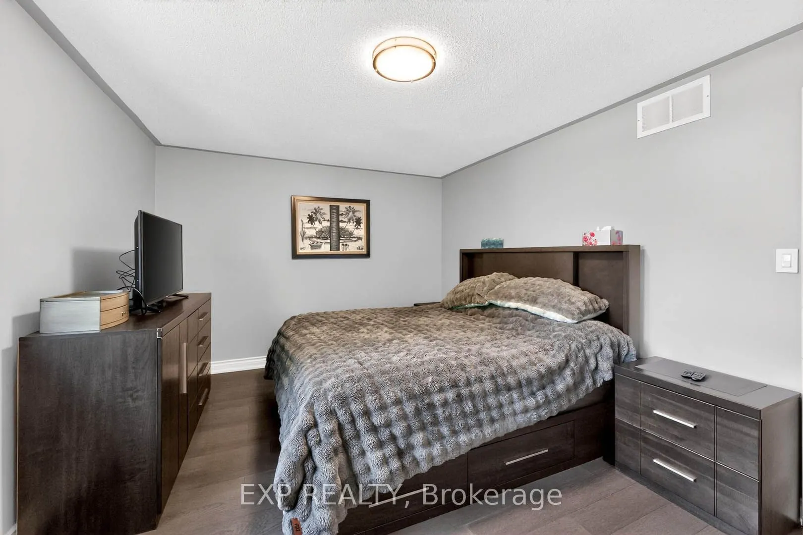 2345 Southcott Road