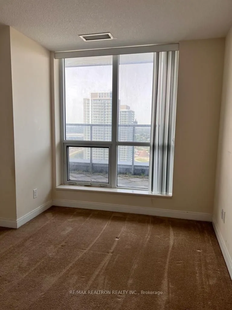 151 Village Green Square #2804