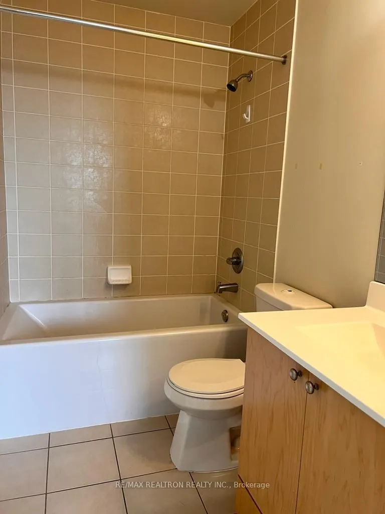 151 Village Green Square #2804