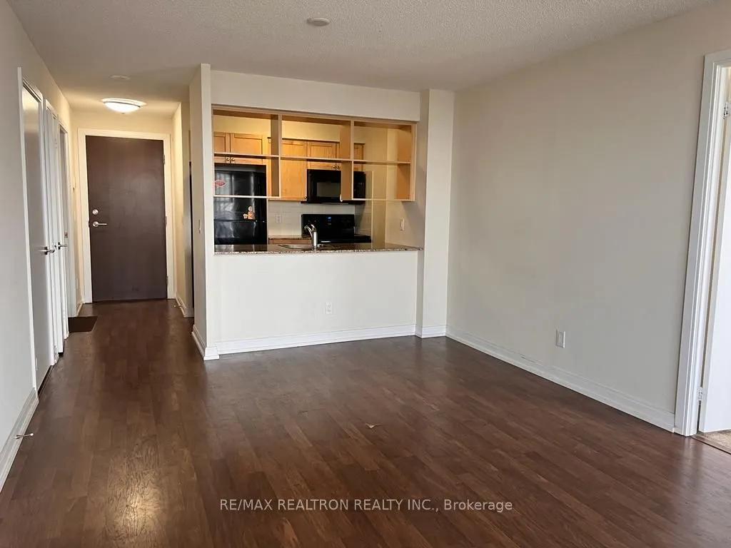 151 Village Green Square #2804