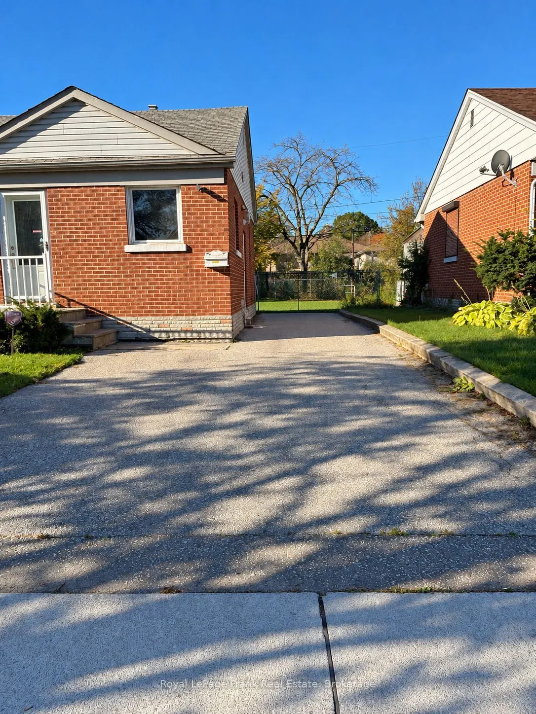 66 Admiral Road