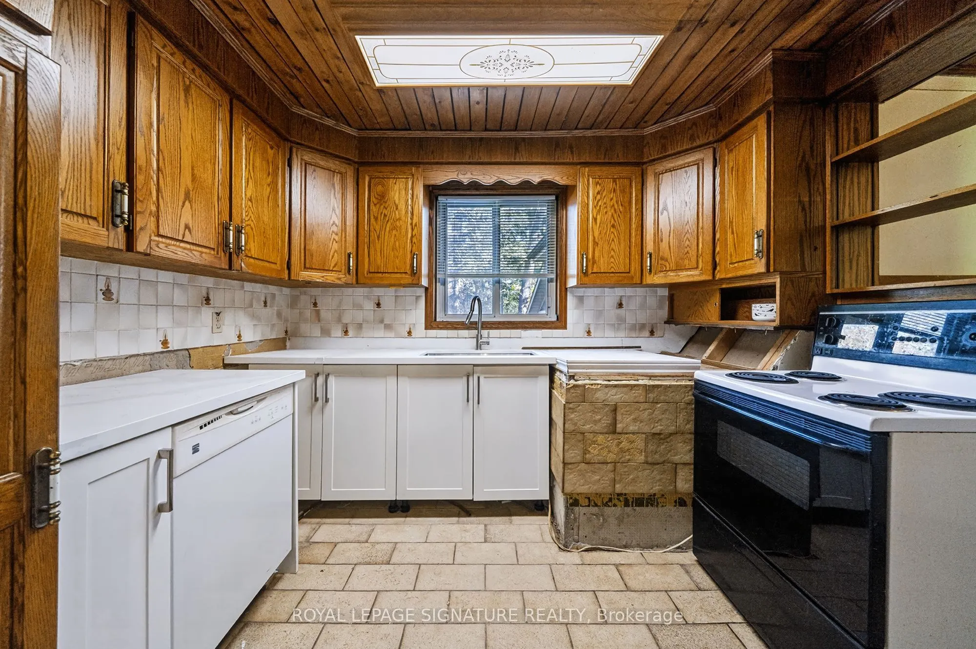120 & 122 Earlton Road
