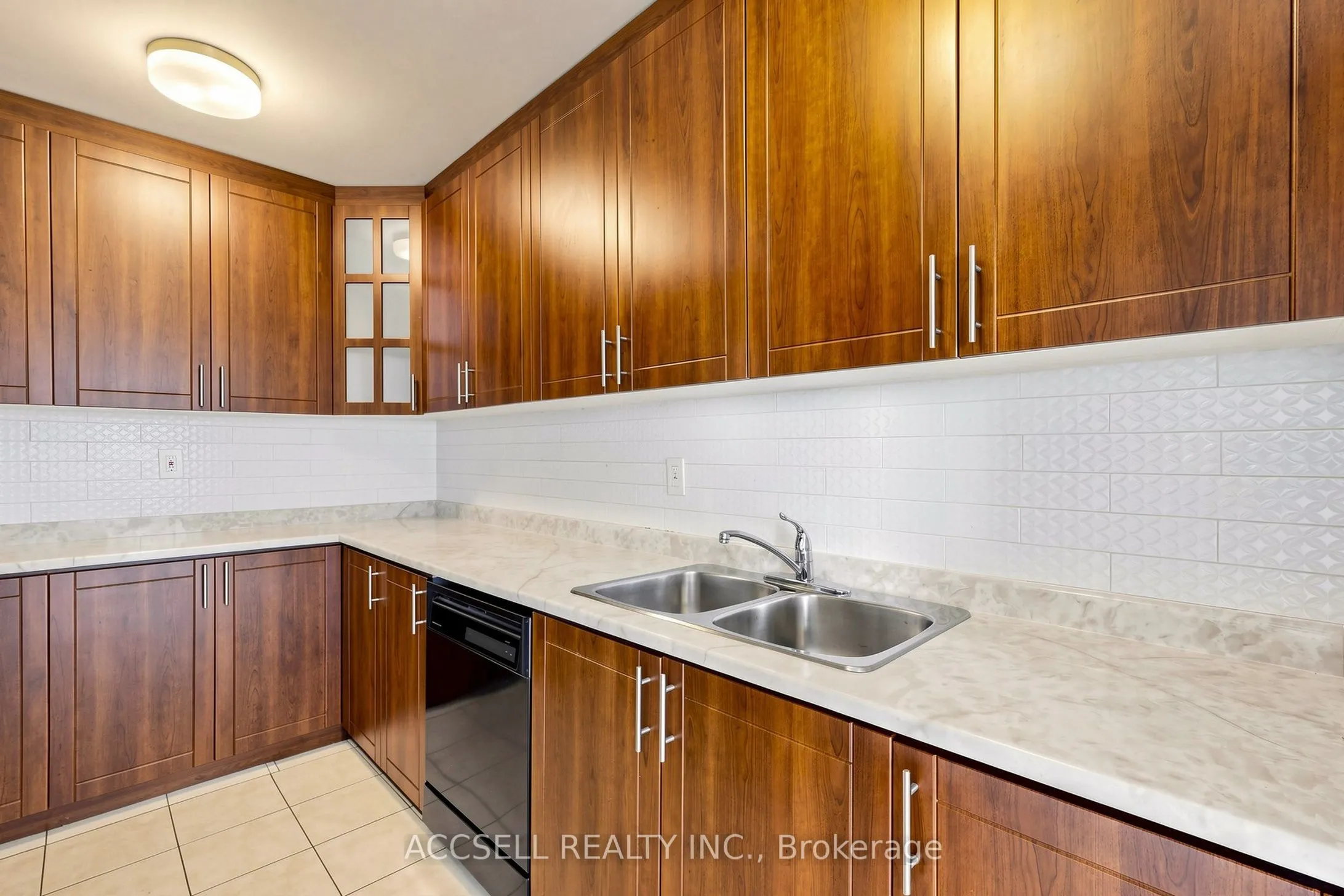855 Kennedy Road #901