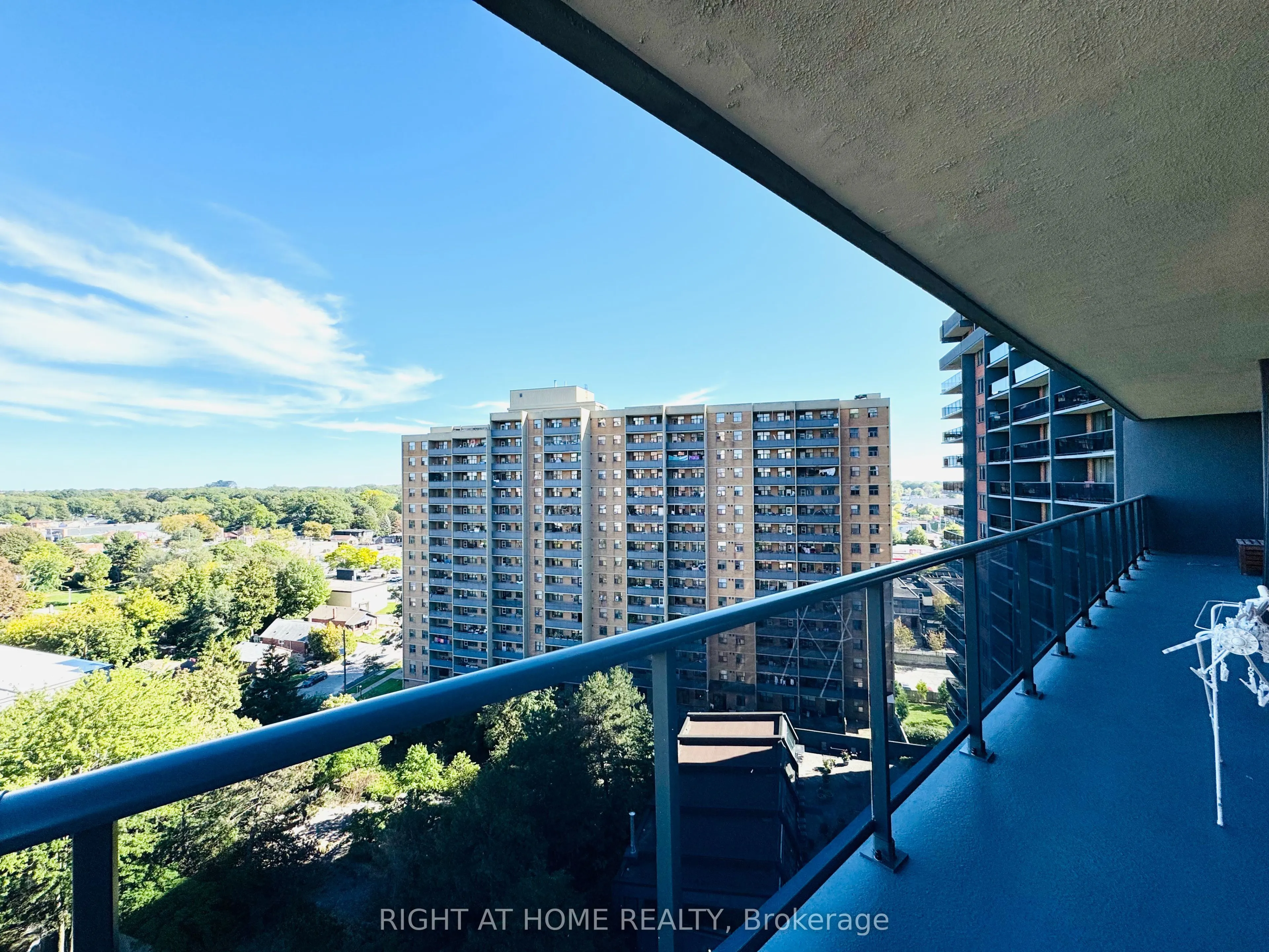 757 Victoria Park Avenue E #1404