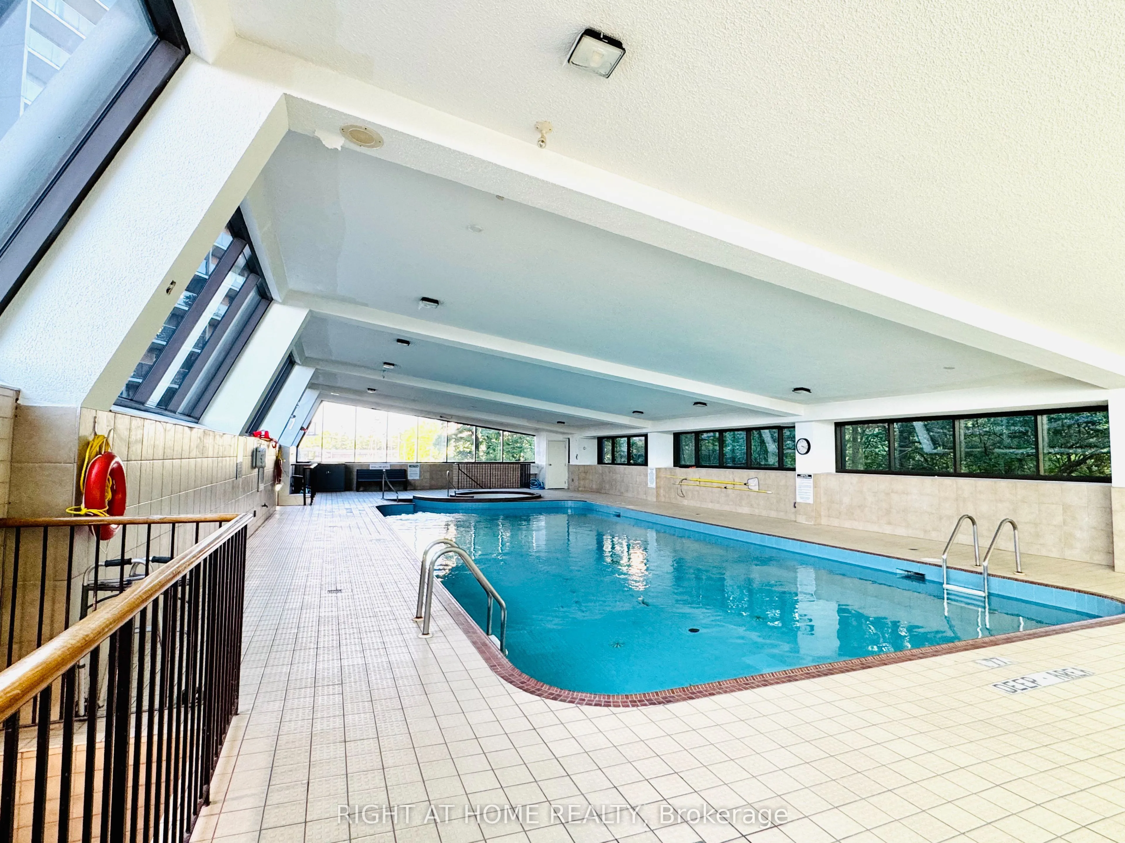 757 Victoria Park Avenue E #1404