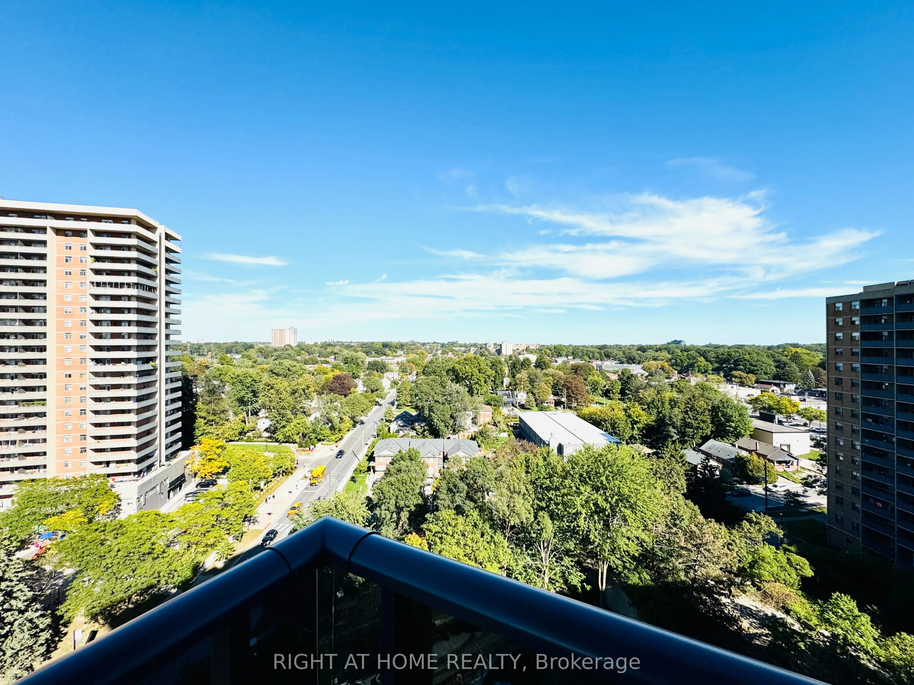 757 Victoria Park Avenue E #1404