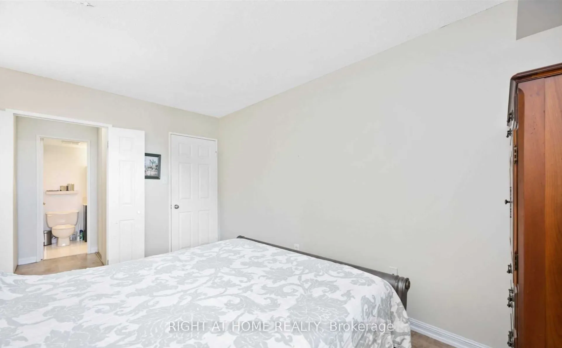 757 Victoria Park Avenue E #1404