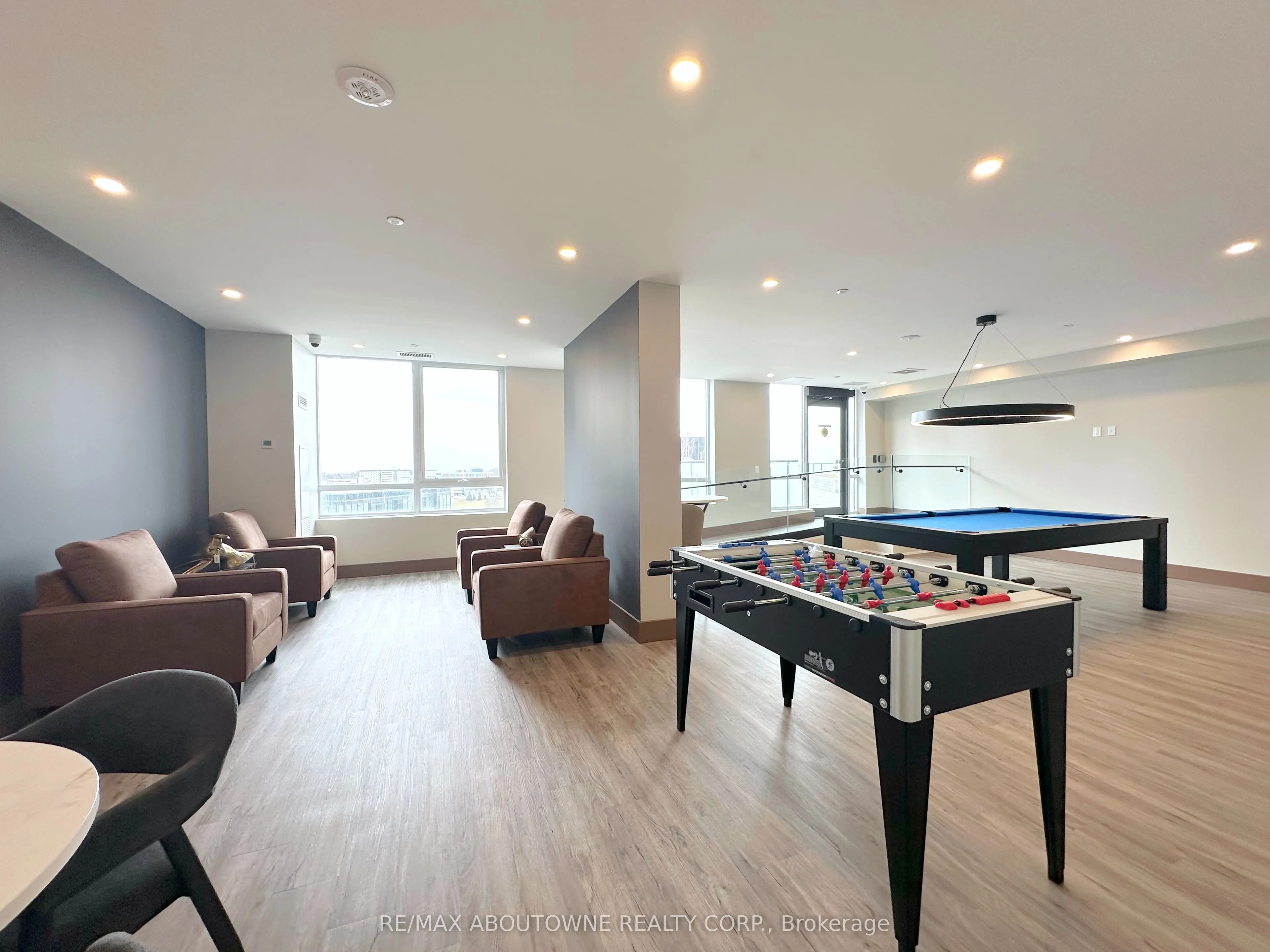 25 Kitney Drive #208