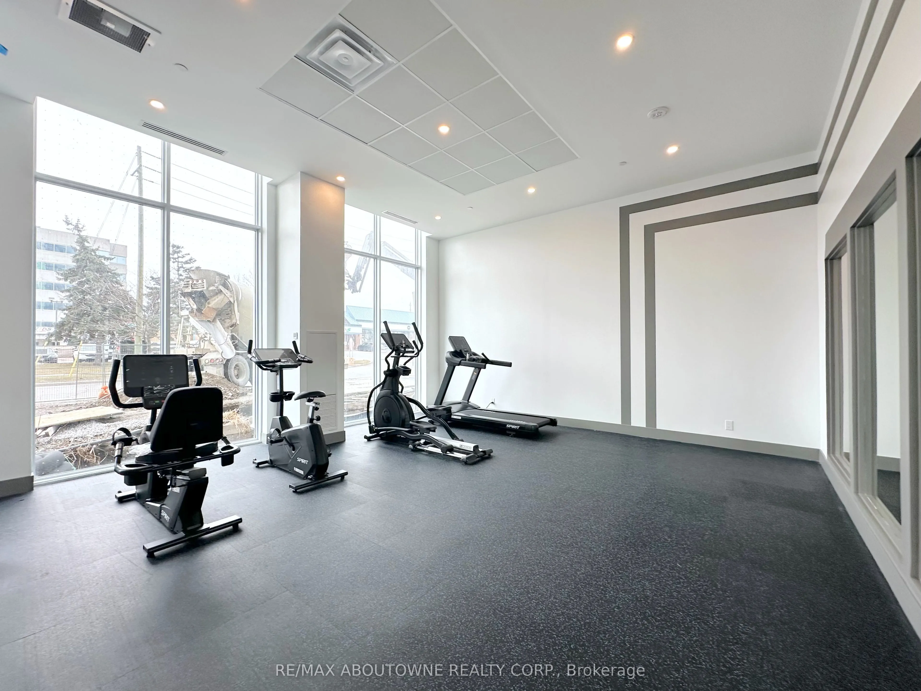 25 Kitney Drive #208