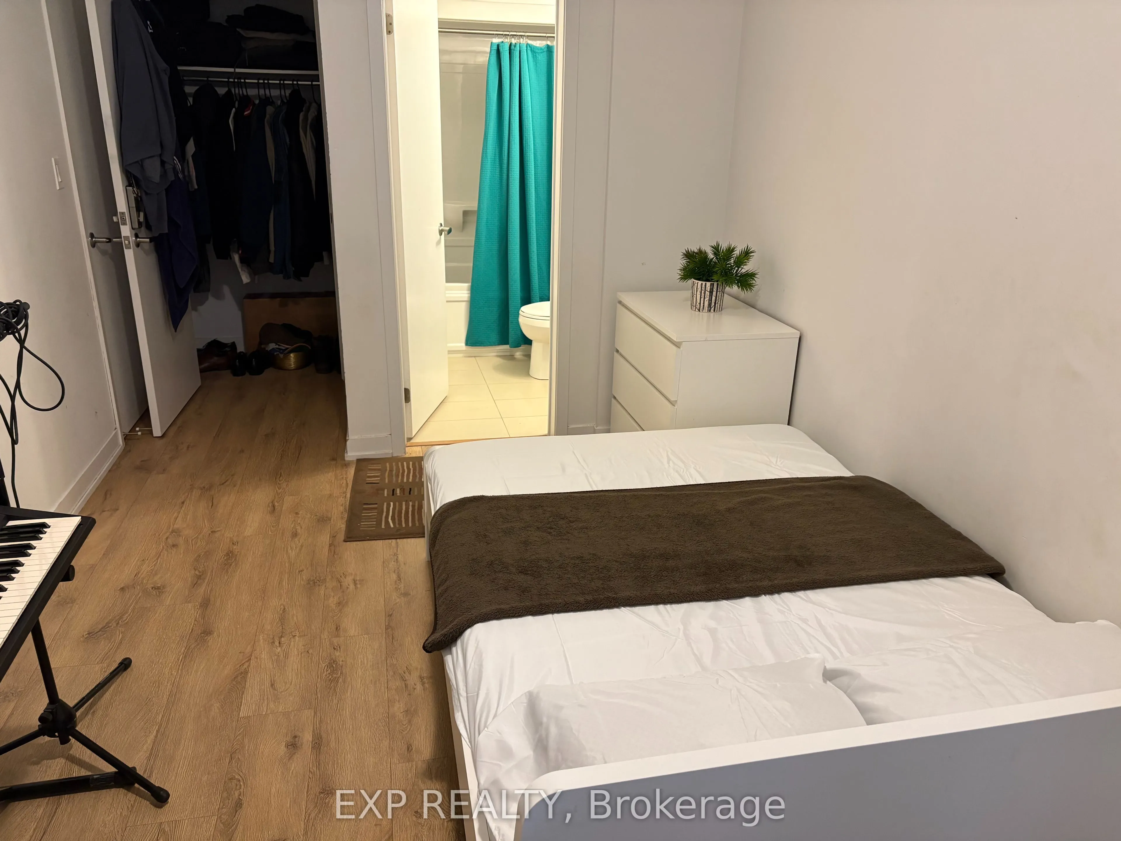 1740 Simcoe Street N #53