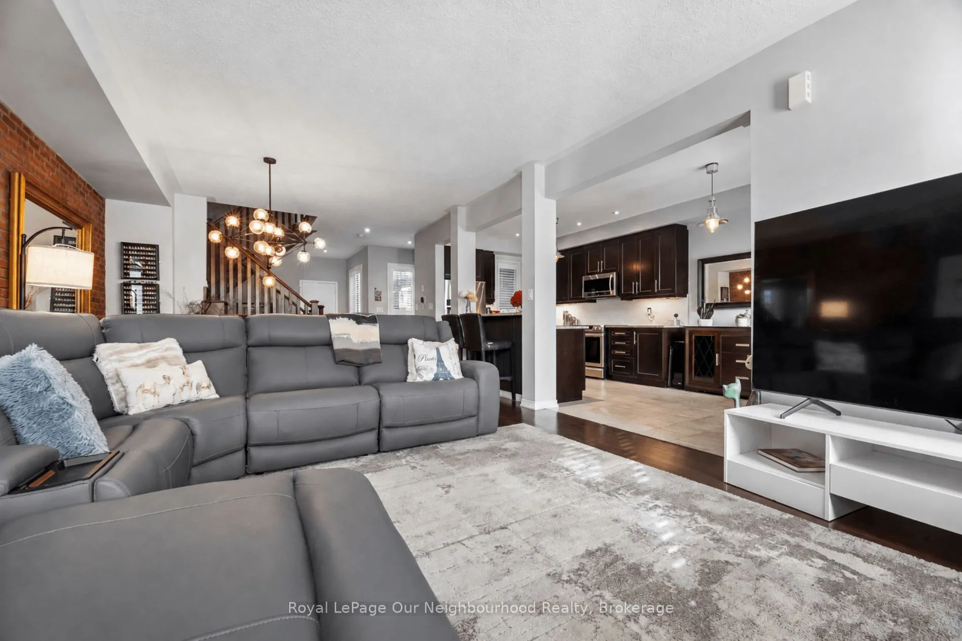 308 Lakebreeze Drive