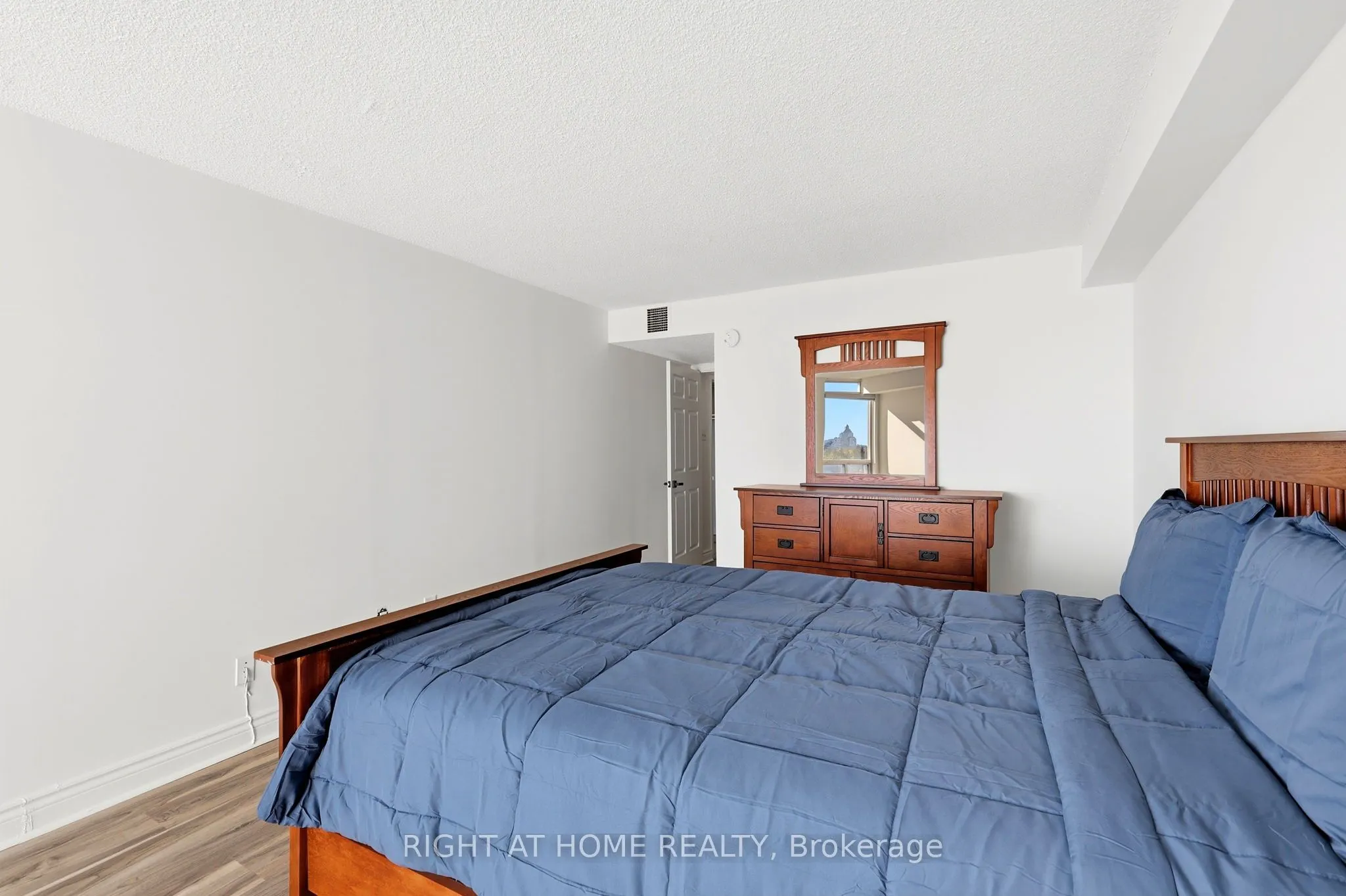 4727 Sheppard Avenue E #816