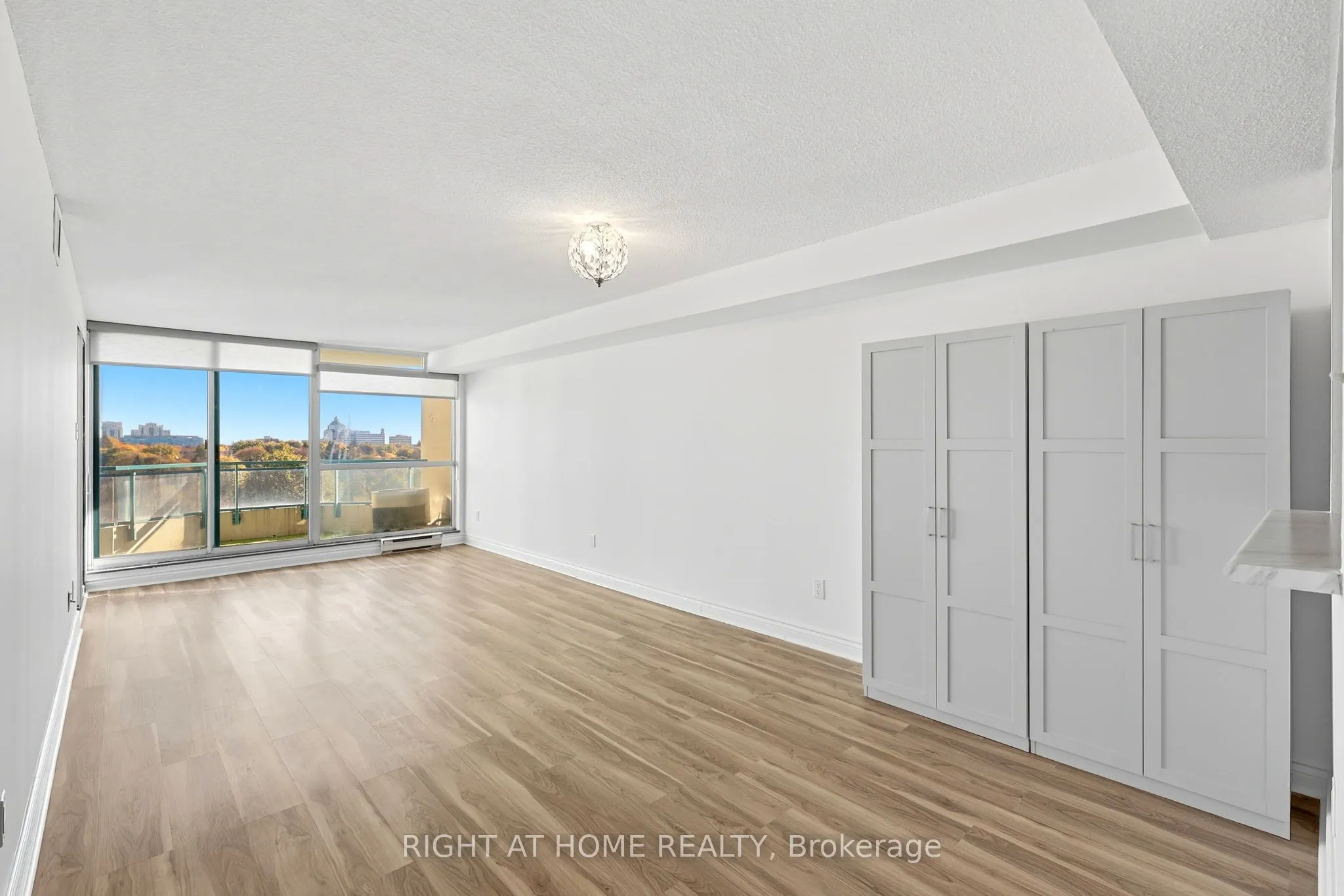 4727 Sheppard Avenue E #816