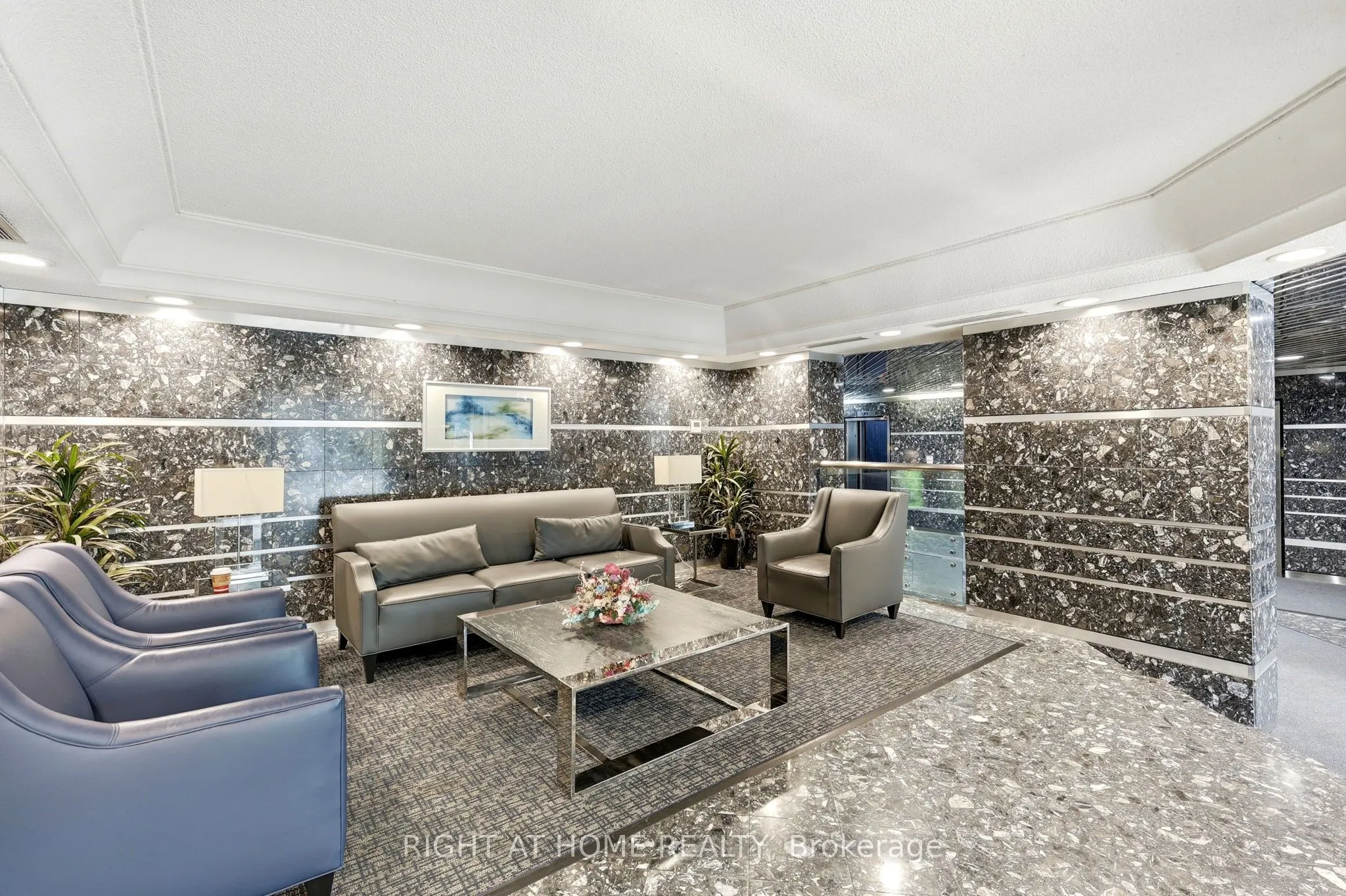 4727 Sheppard Avenue E #816