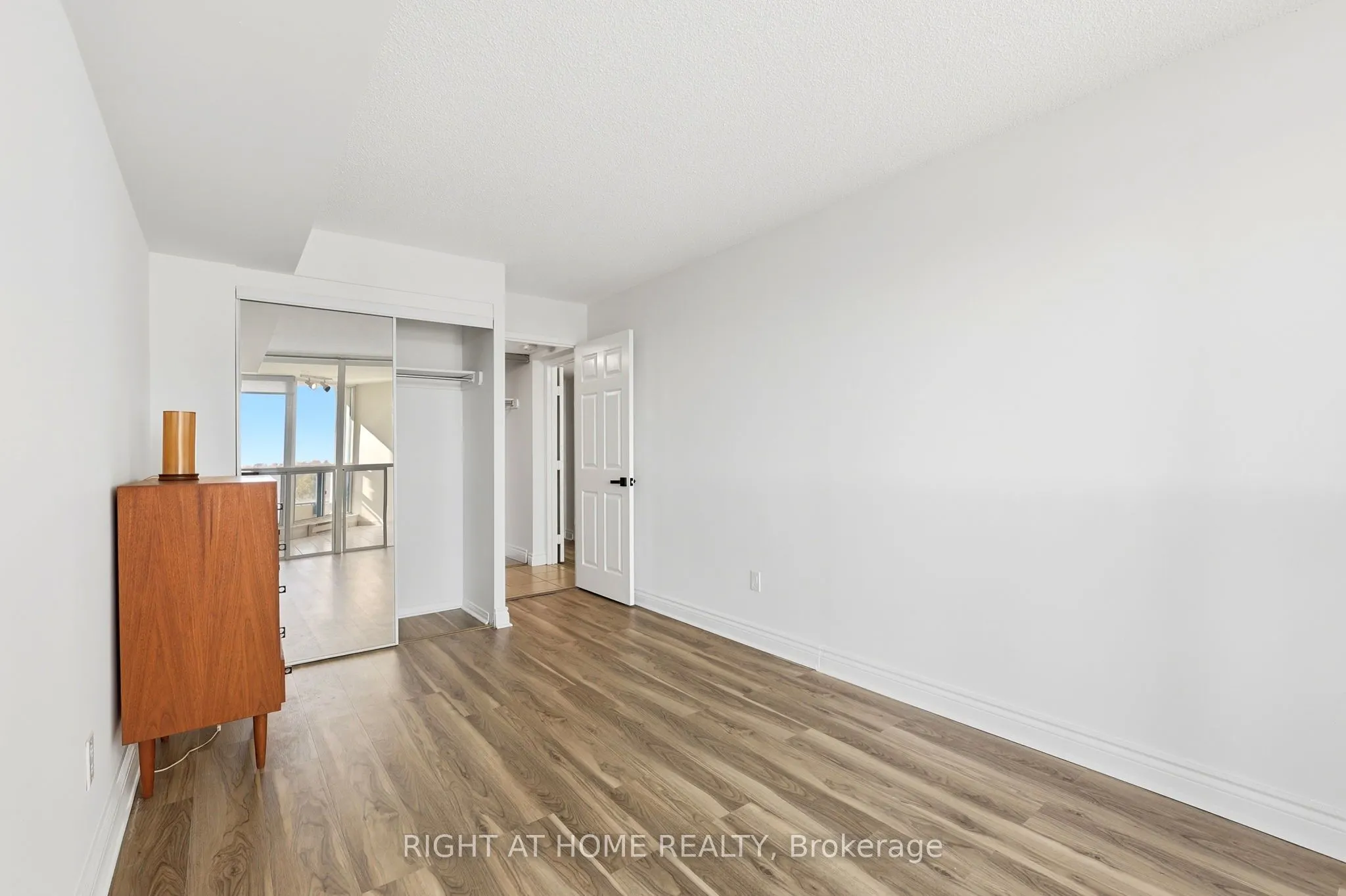 4727 Sheppard Avenue E #816