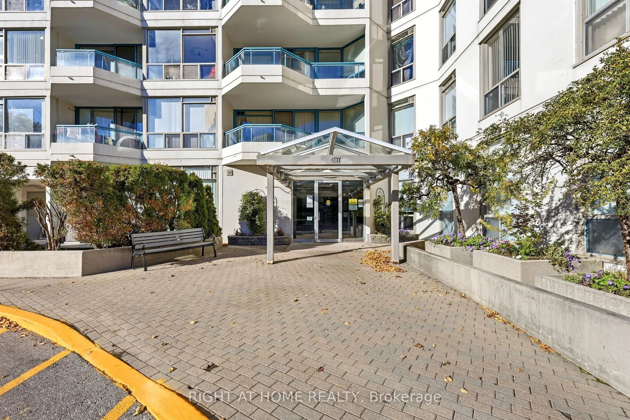 4727 Sheppard Avenue E #816