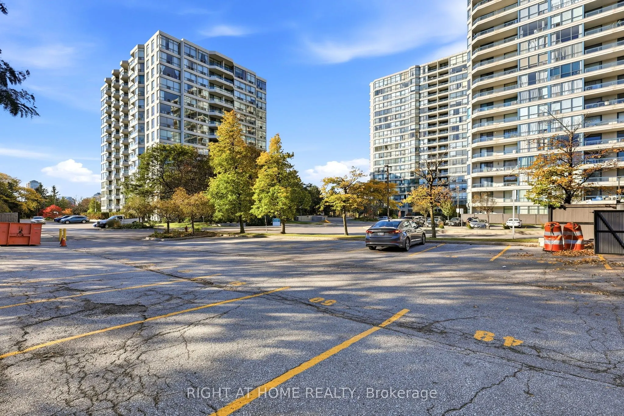 4727 Sheppard Avenue E #816