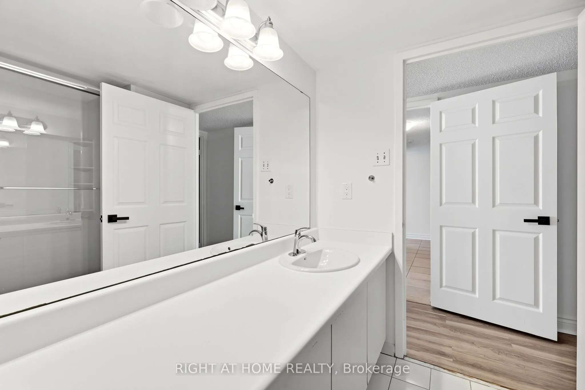 4727 Sheppard Avenue E #816