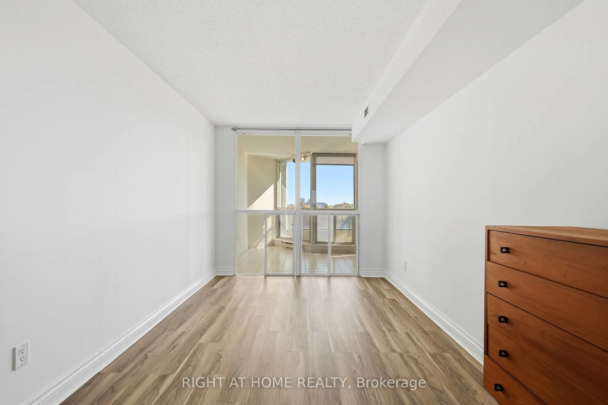 4727 Sheppard Avenue E #816