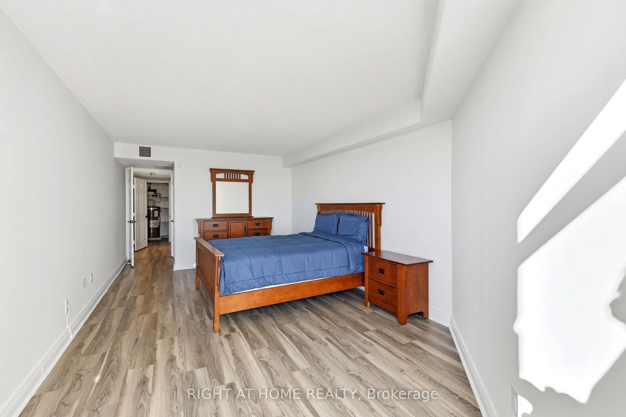 4727 Sheppard Avenue E #816