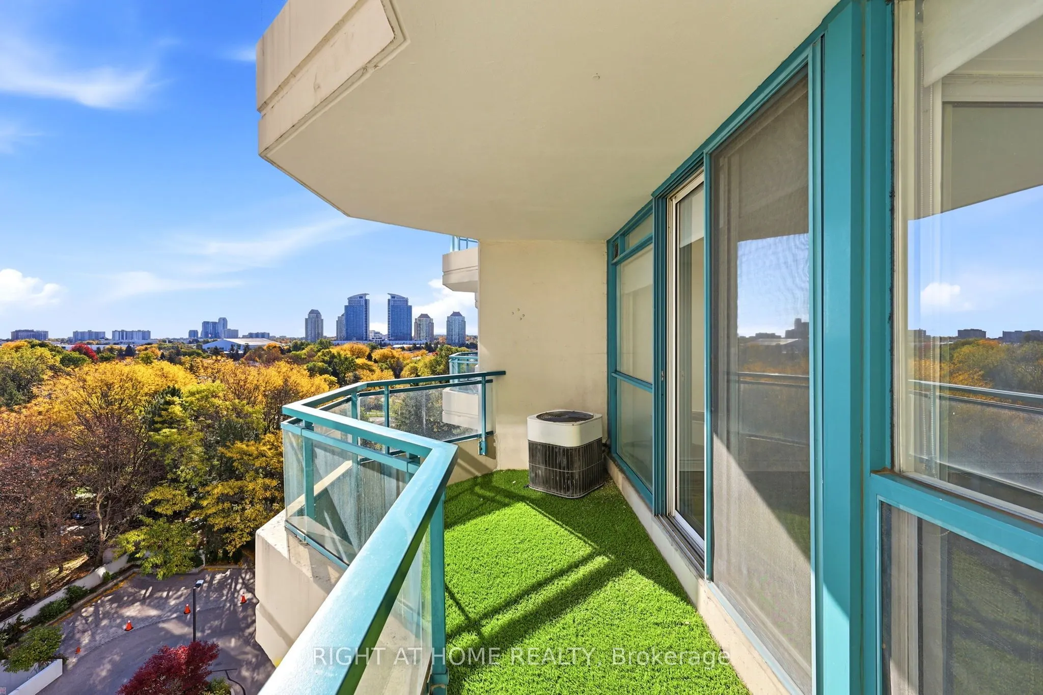 4727 Sheppard Avenue E #816