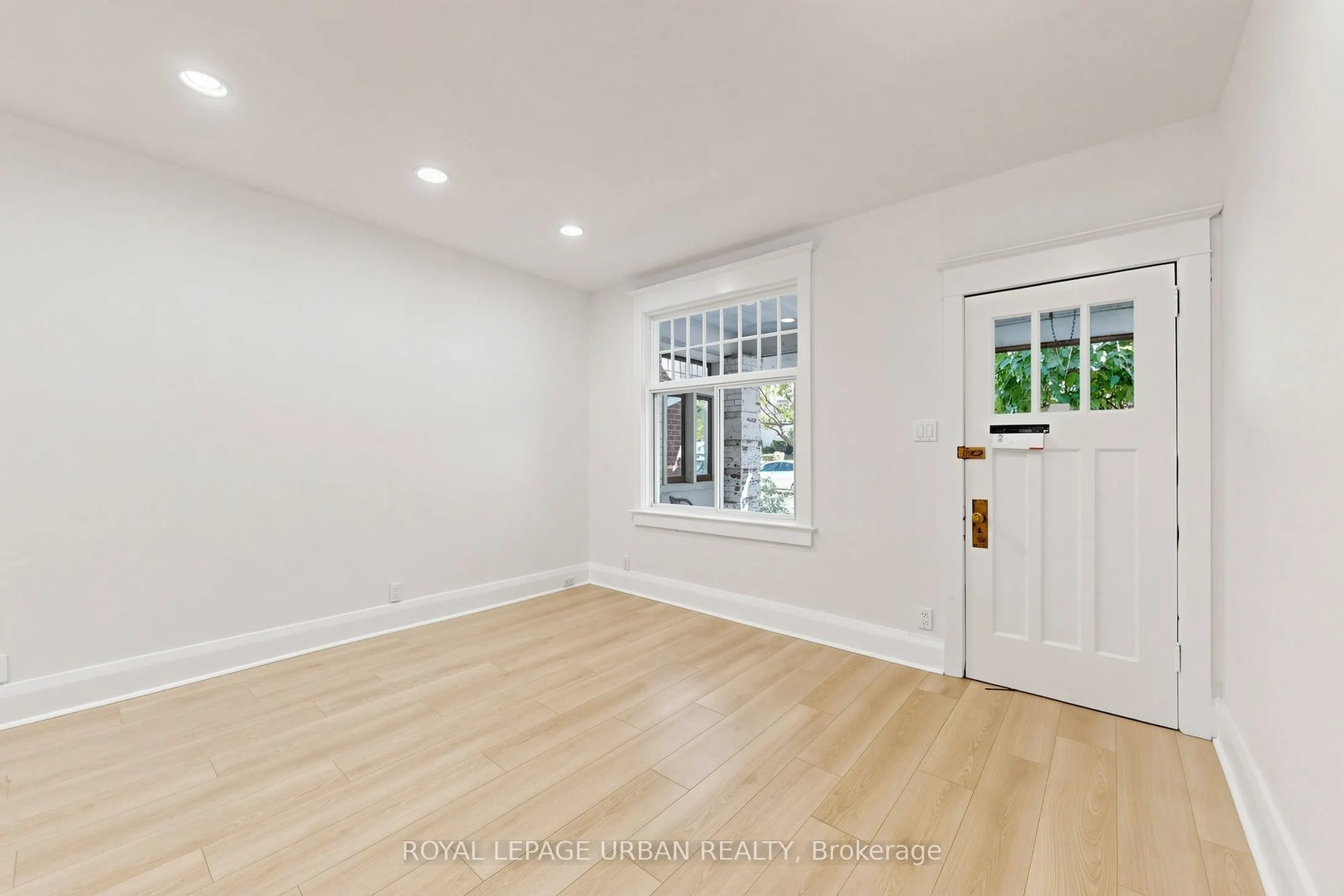 74 East Lynn Avenue