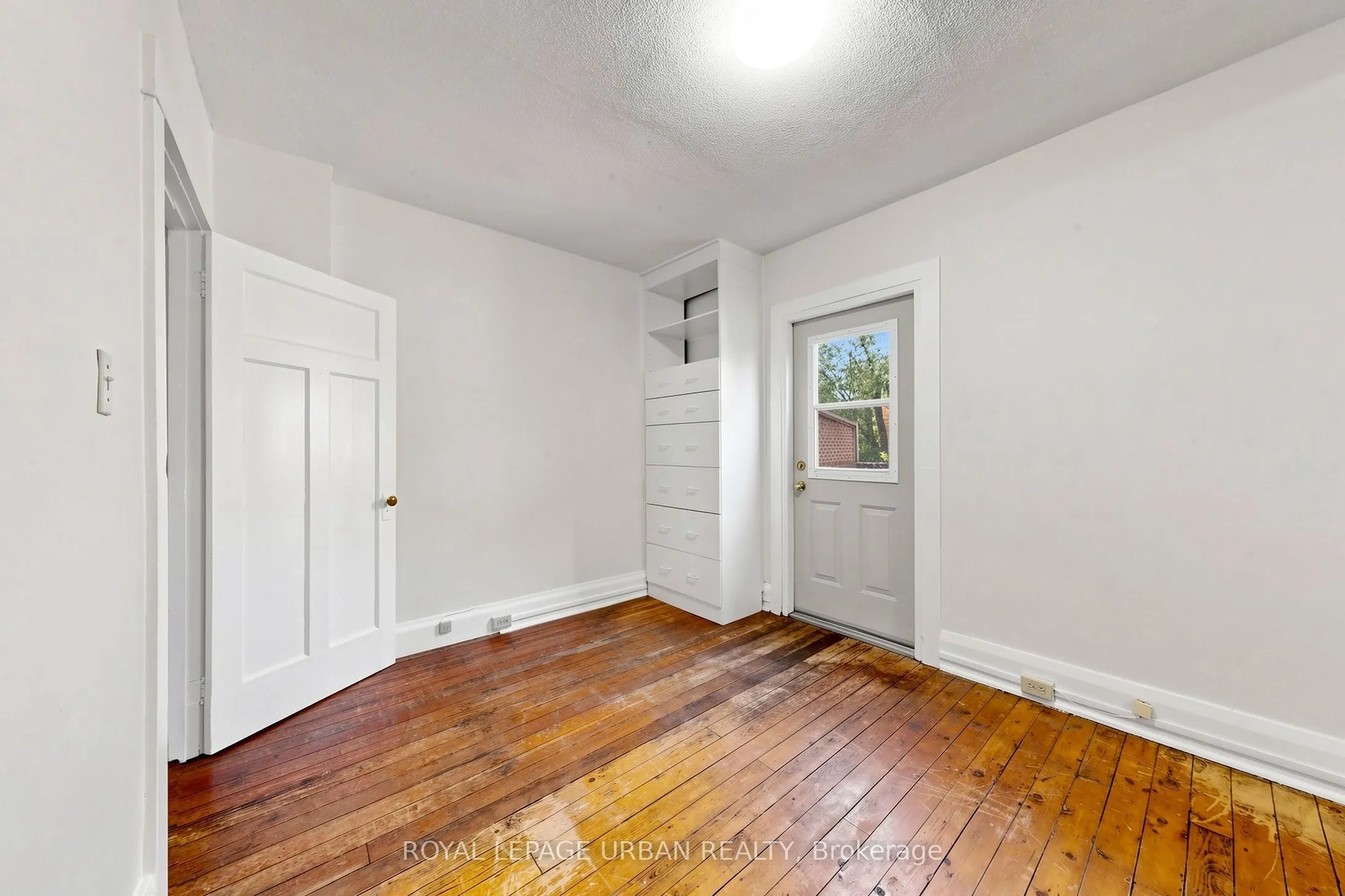 74 East Lynn Avenue