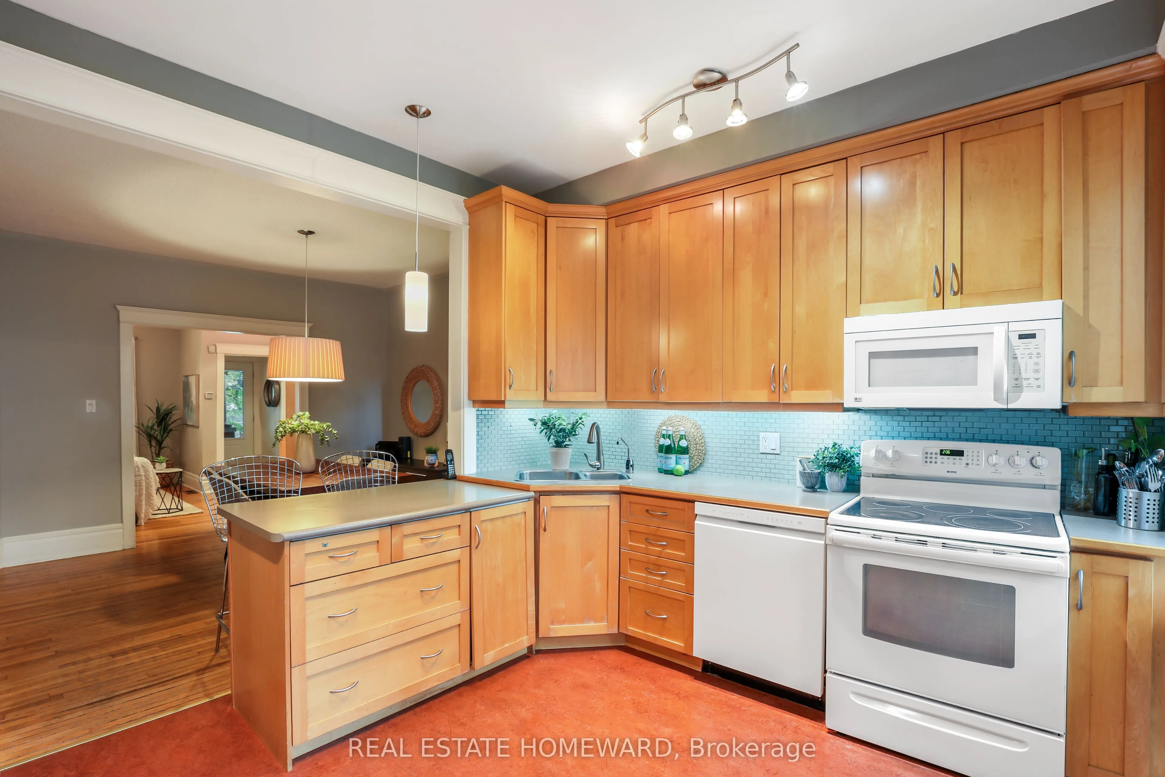 207 Waverley Road